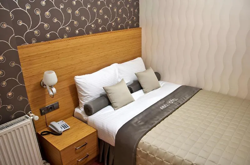 Bed in Abel Hotel