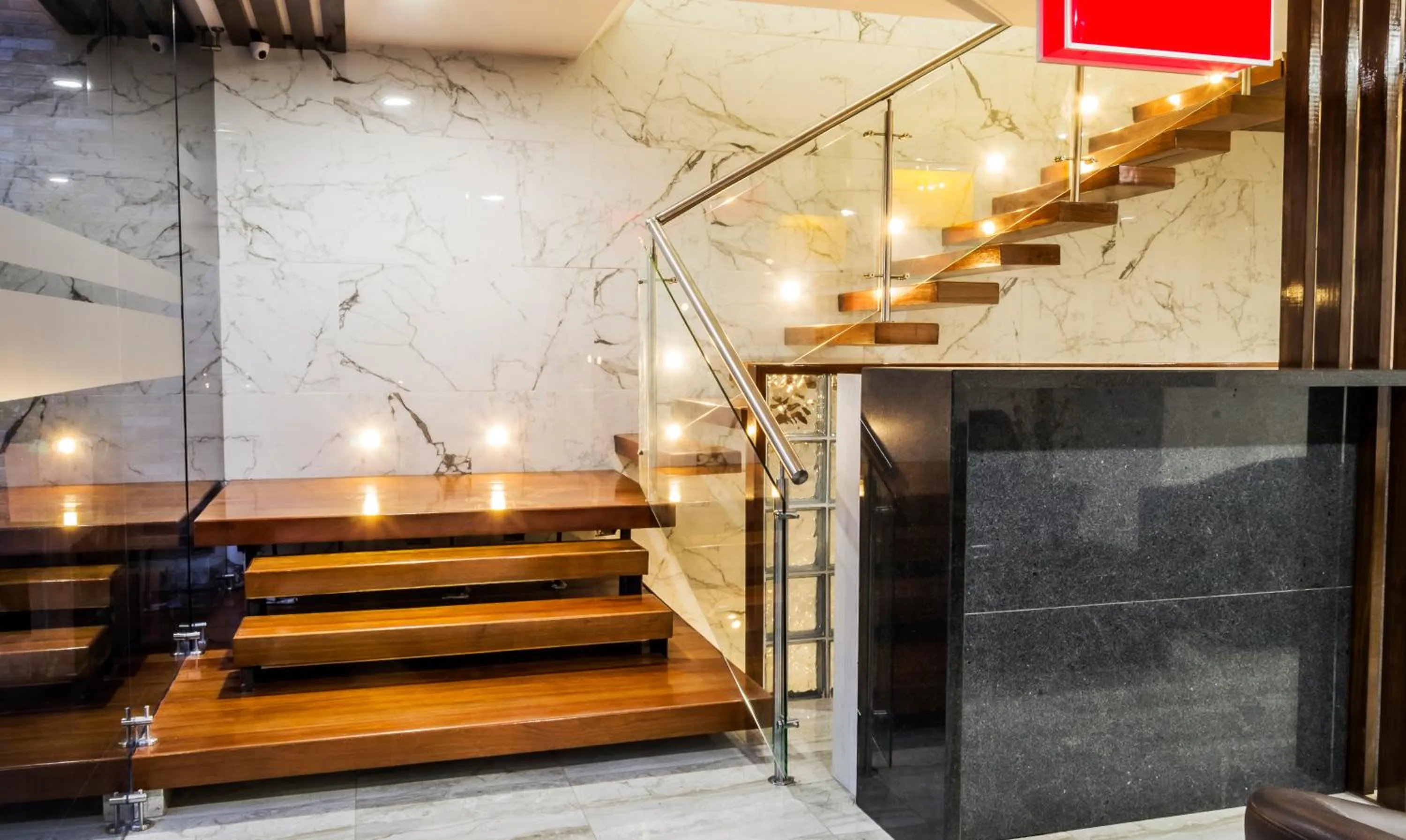 Lobby or reception in Hotel Regency Boutique La Feria