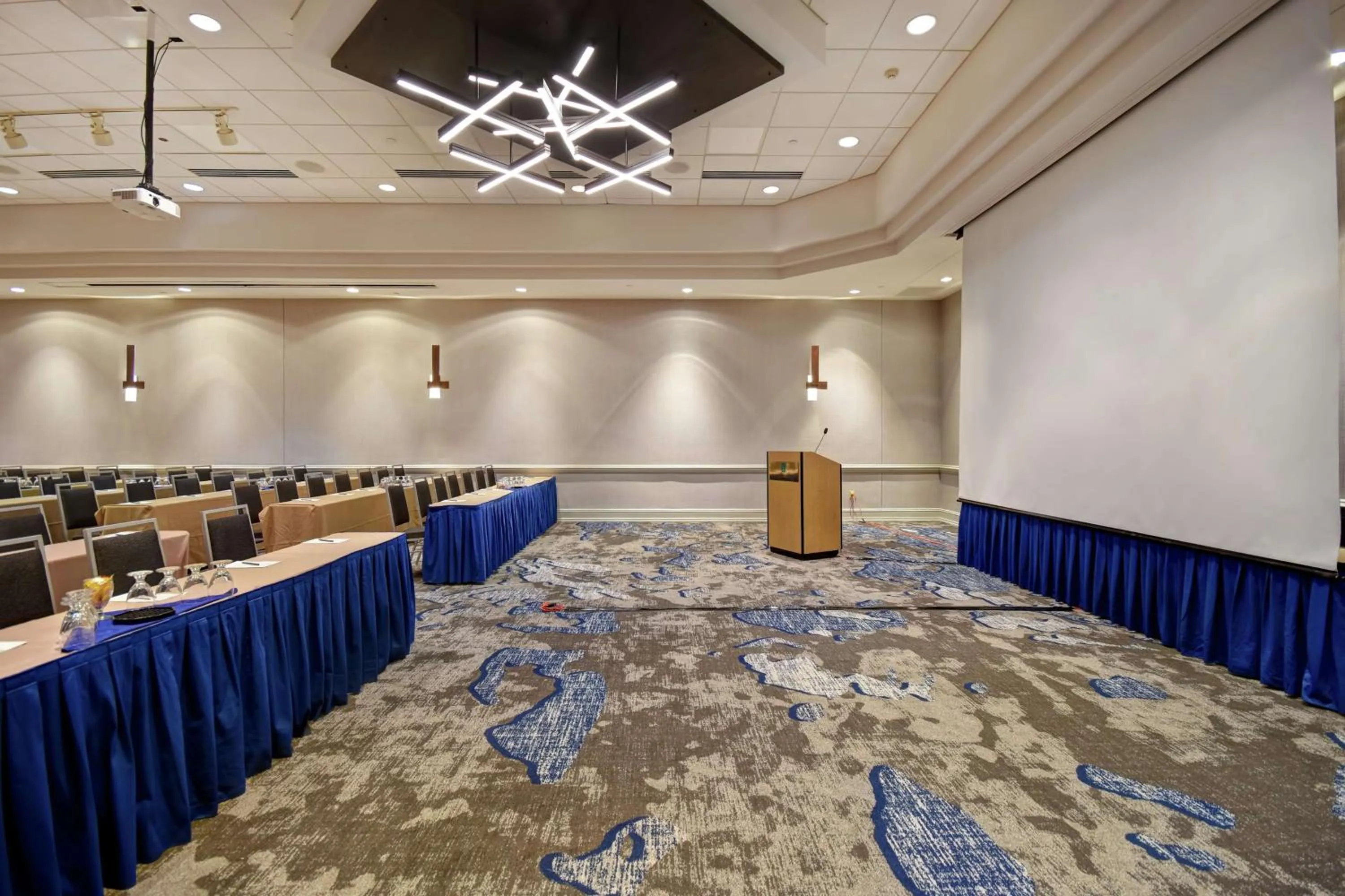 Meeting/conference room in Embassy Suites Charleston
