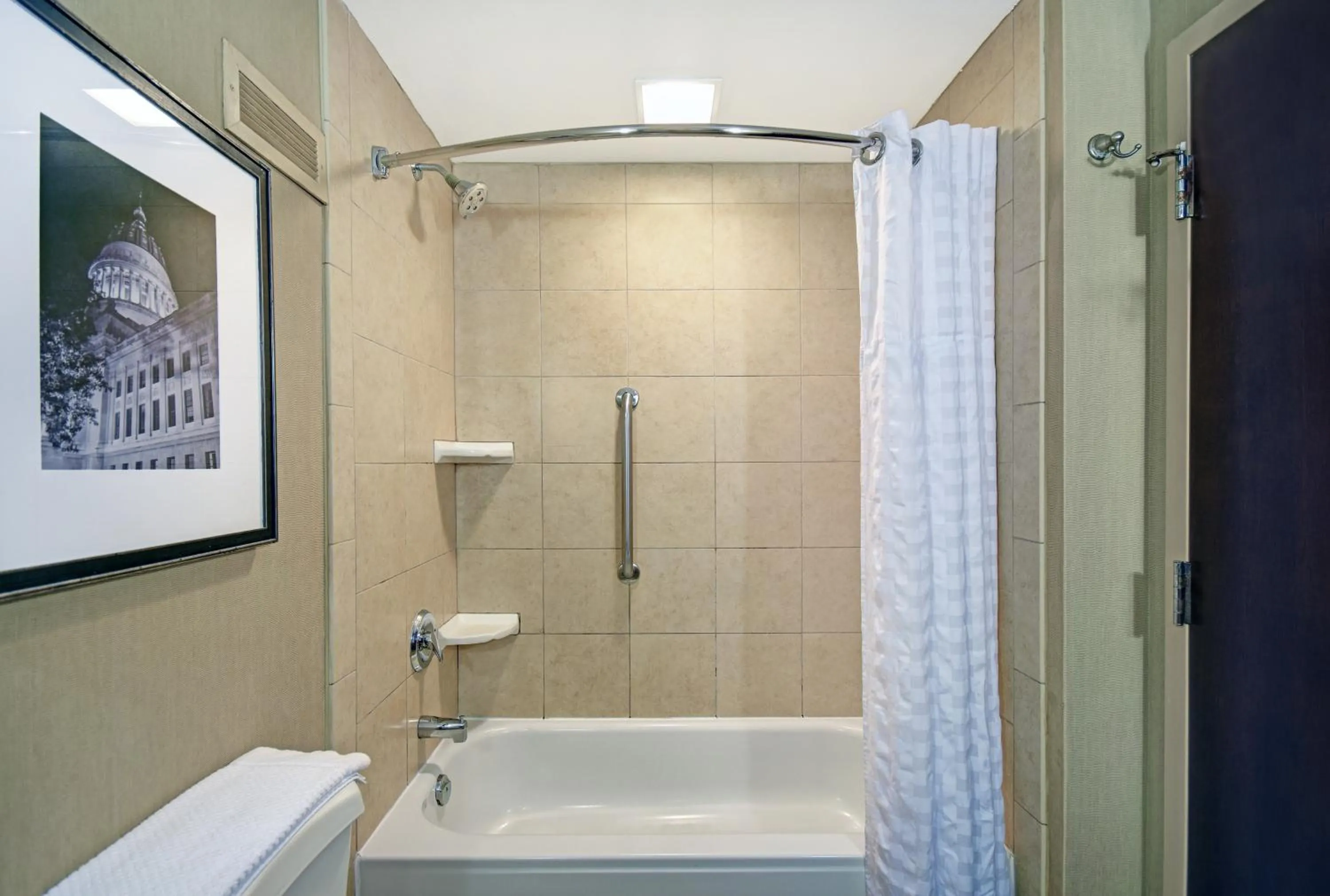 Bathroom in Embassy Suites Charleston