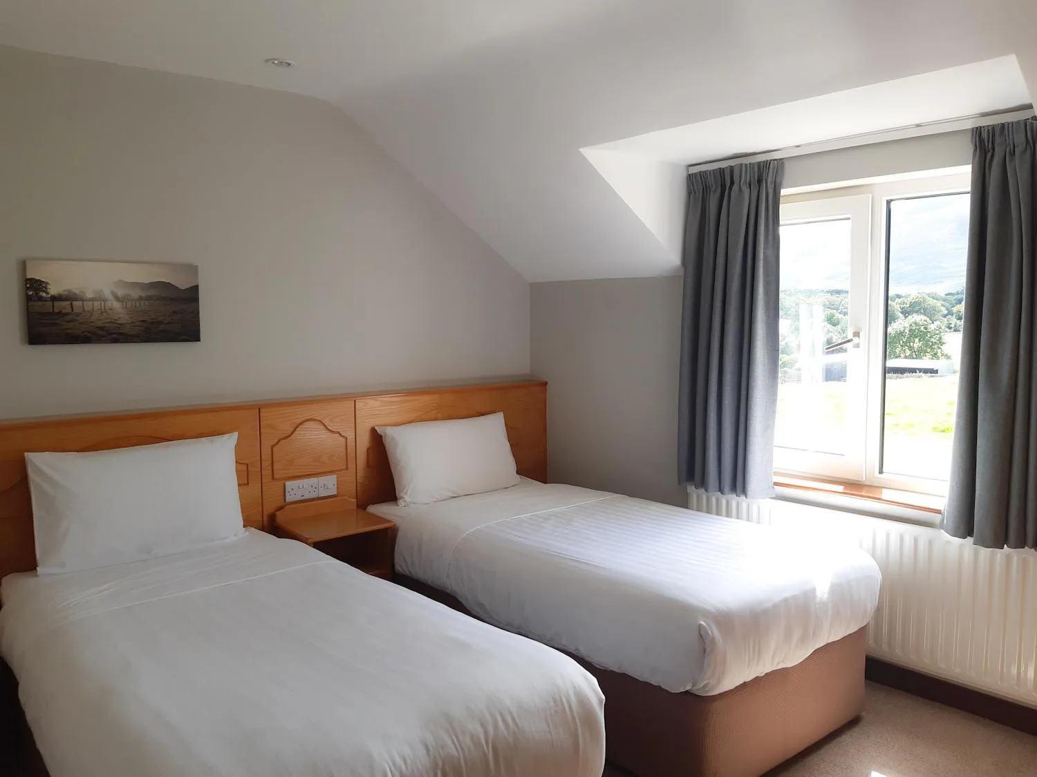 Mountain view, Bed in Inveraray Farm