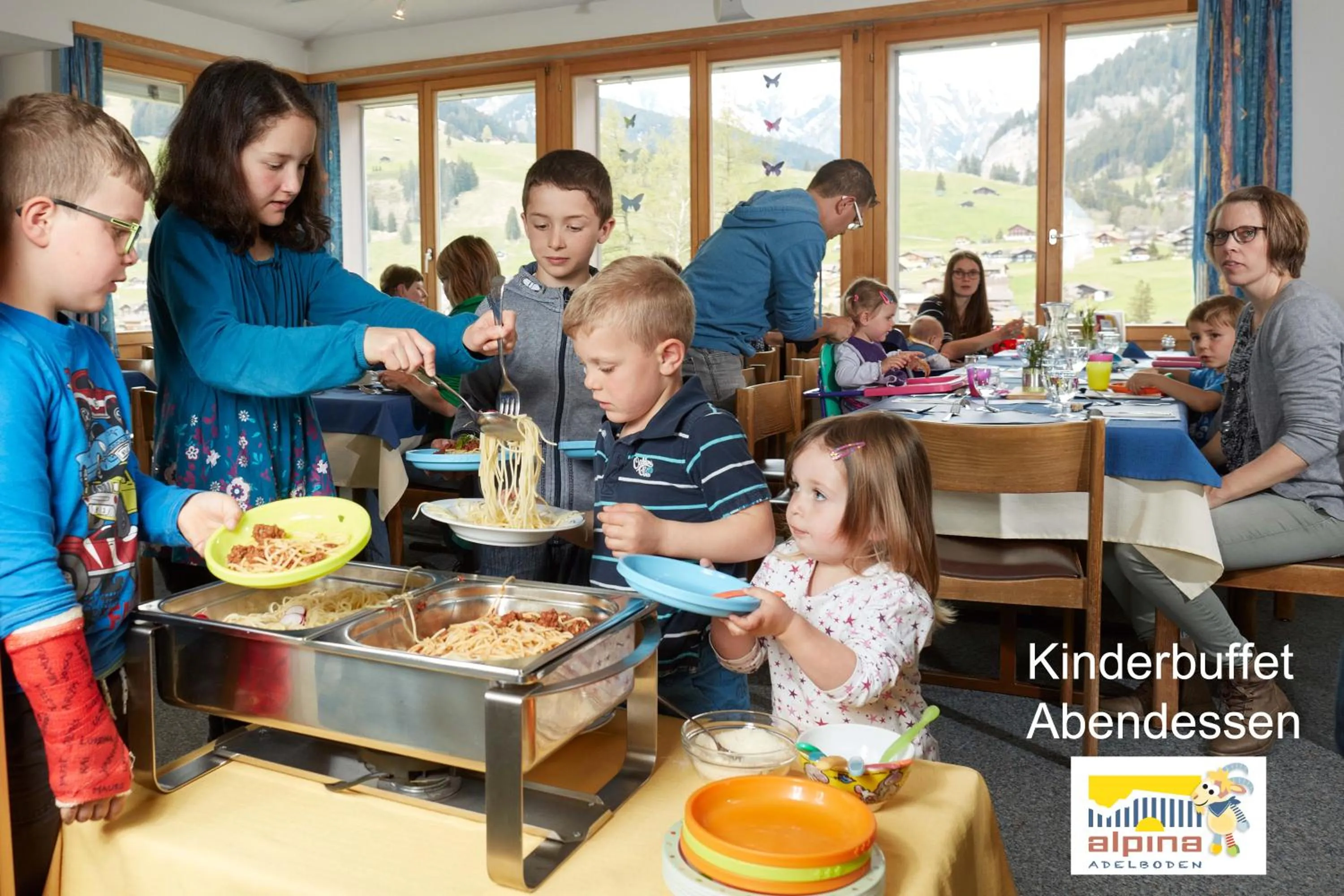 Dinner in Ferien- und Familienhotel Alpina Adelboden
