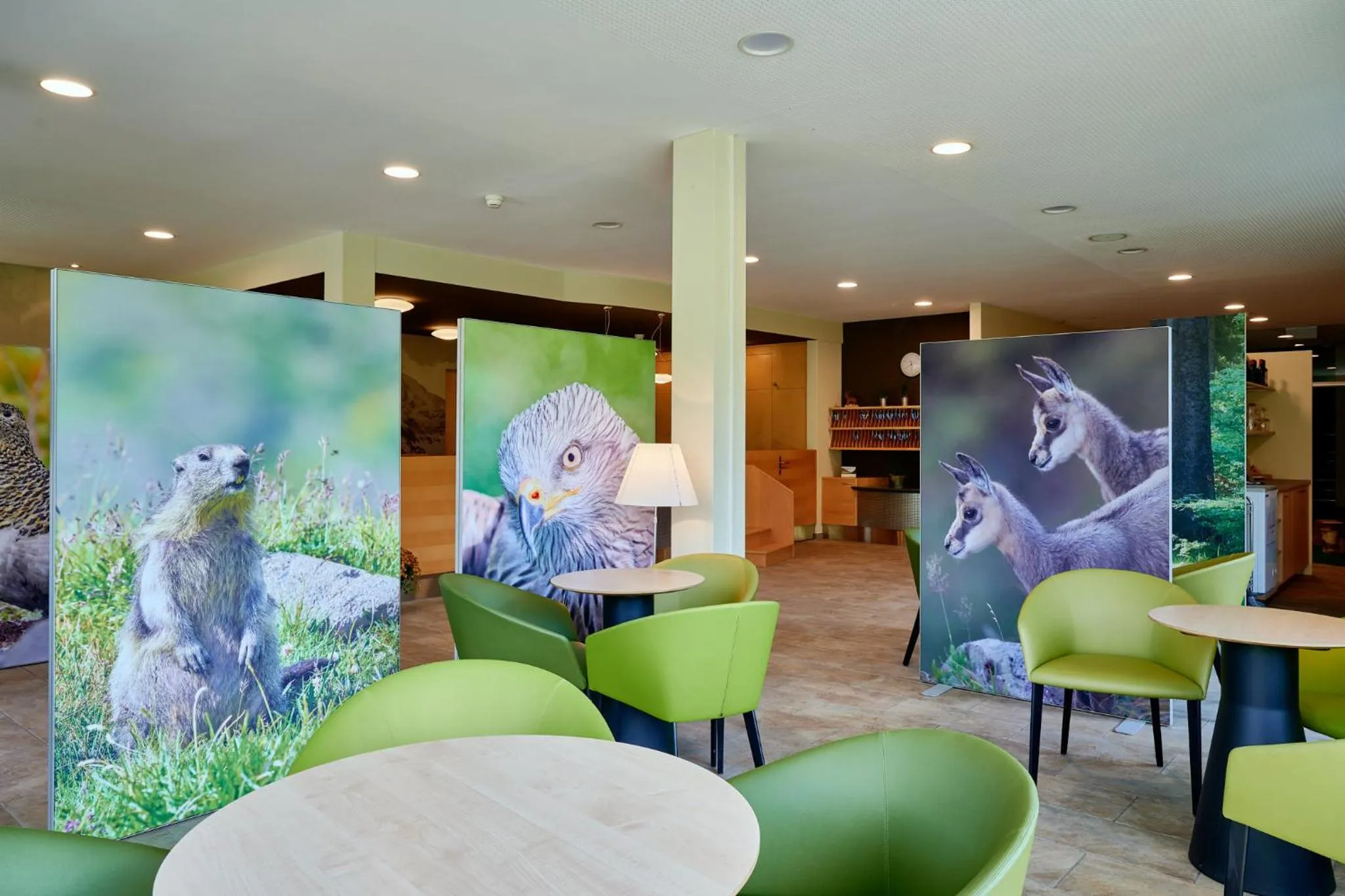 Lobby or reception in Ferien- und Familienhotel Alpina Adelboden