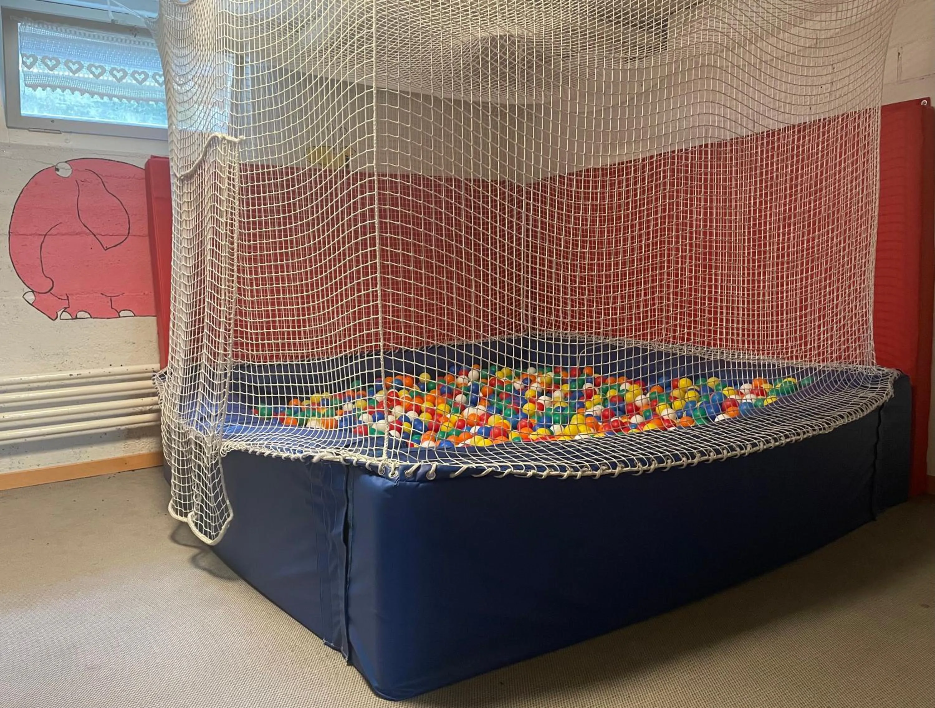 Game Room in Ferien- und Familienhotel Alpina Adelboden