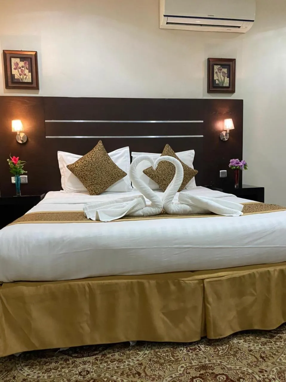 Bed in Rest Night Serviced Apartments - Al Nafal