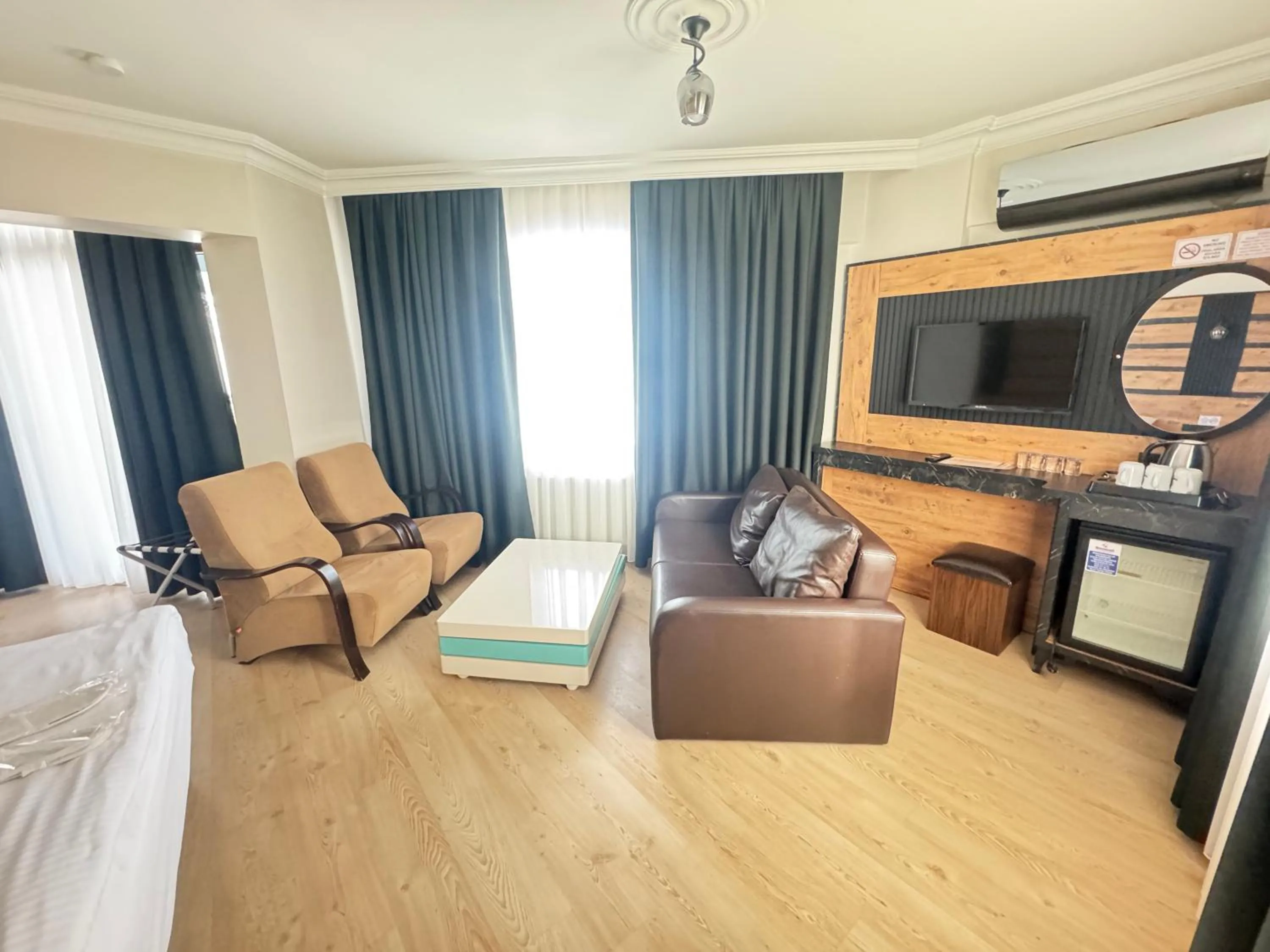 Photo of the whole room in Amasra Ceylin Otel