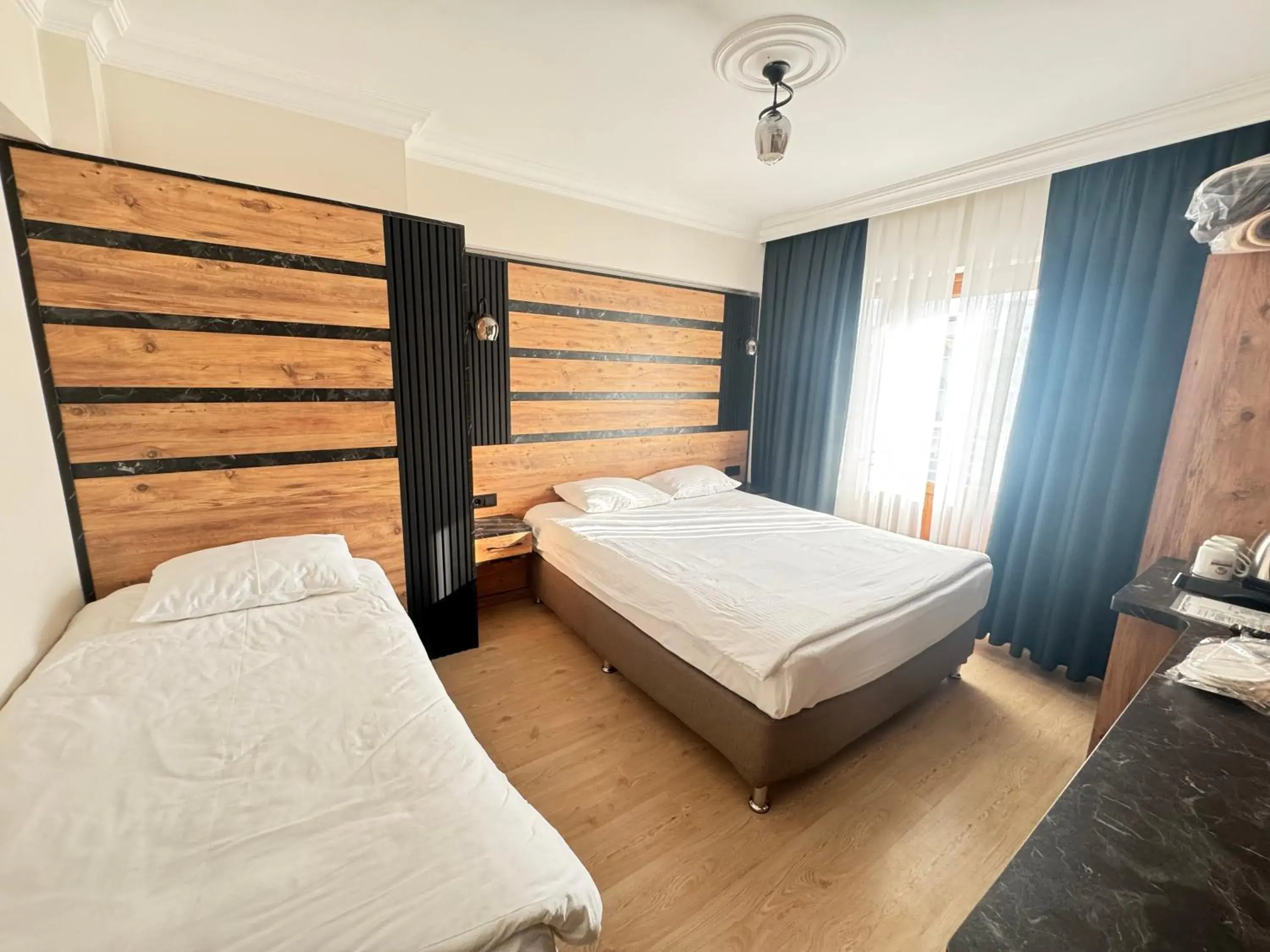 Triple Room with Balcony in Amasra Ceylin Otel Triple Room with Balcony in Amasra Ceylin Otel