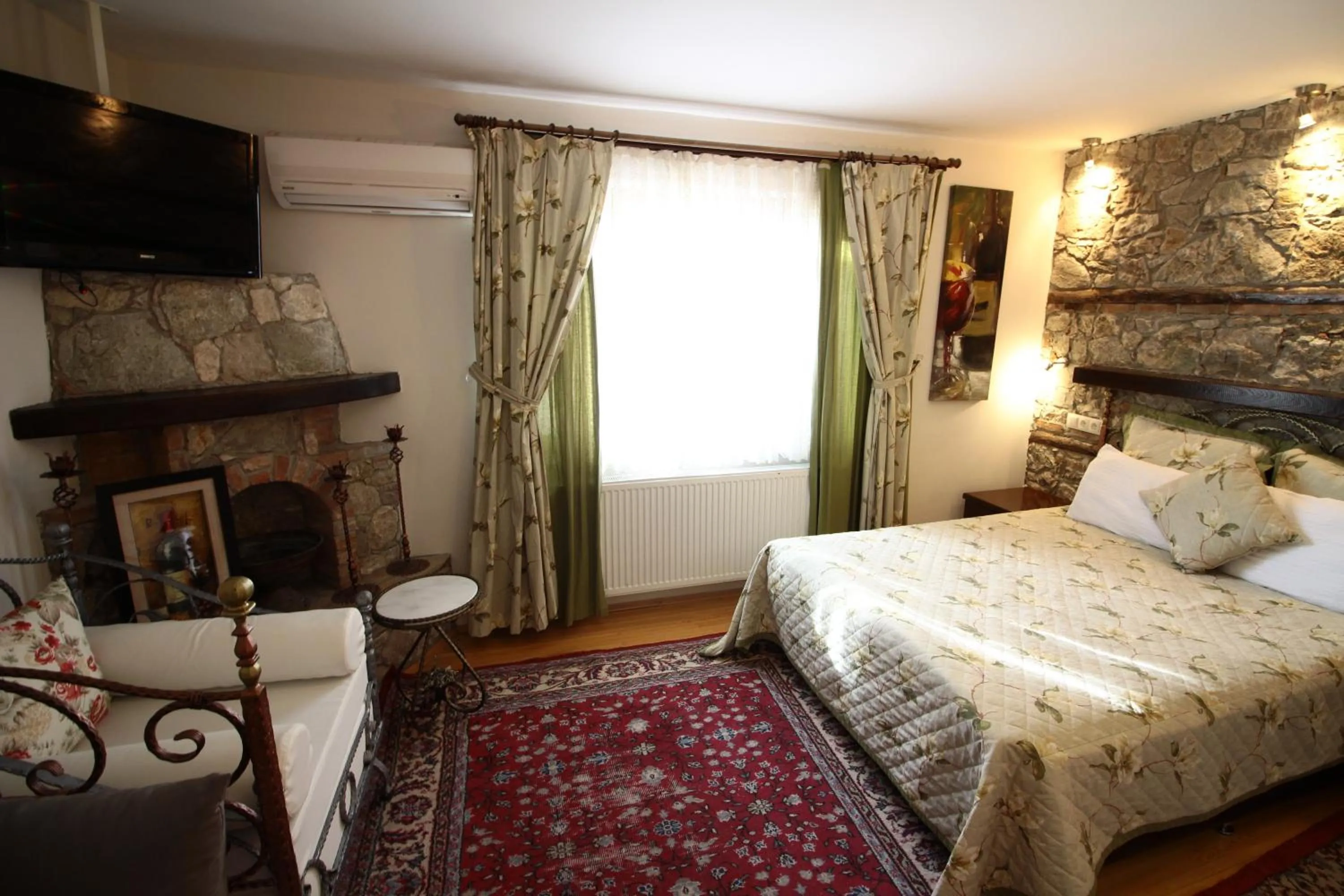 Bed in Fulya Pension