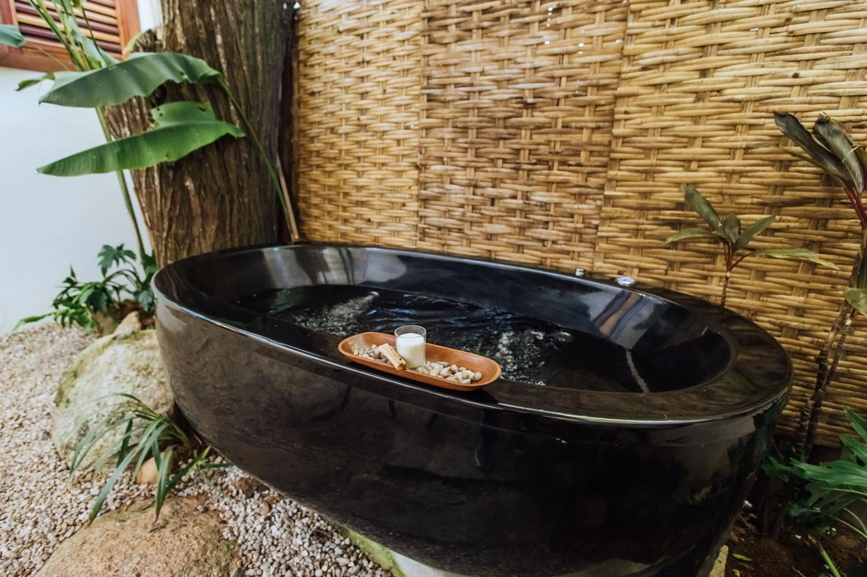 Hot Tub in Smart Hotel Reserva Ilhabela