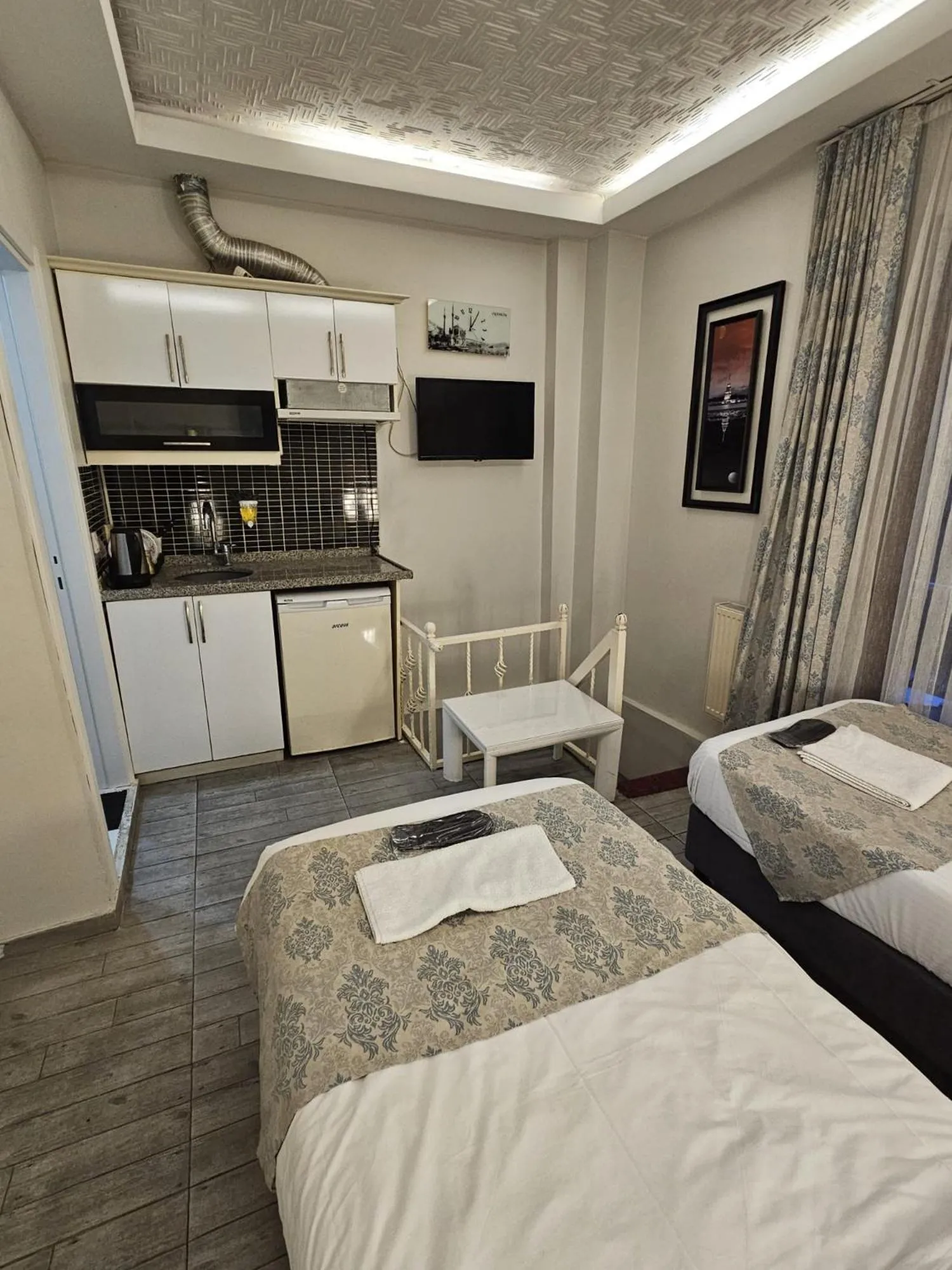 Kitchen or kitchenette, Bed in Lemon Residence