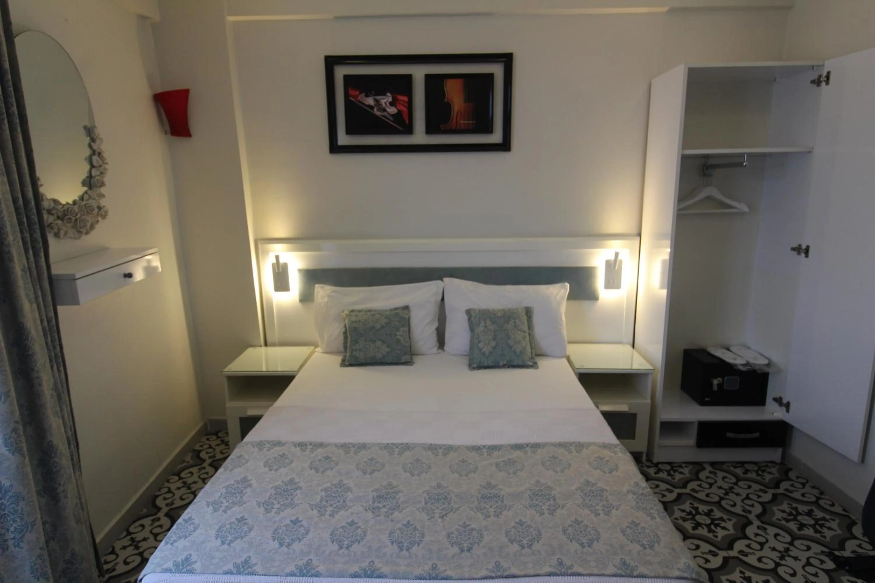 Bed in Lemon Residence