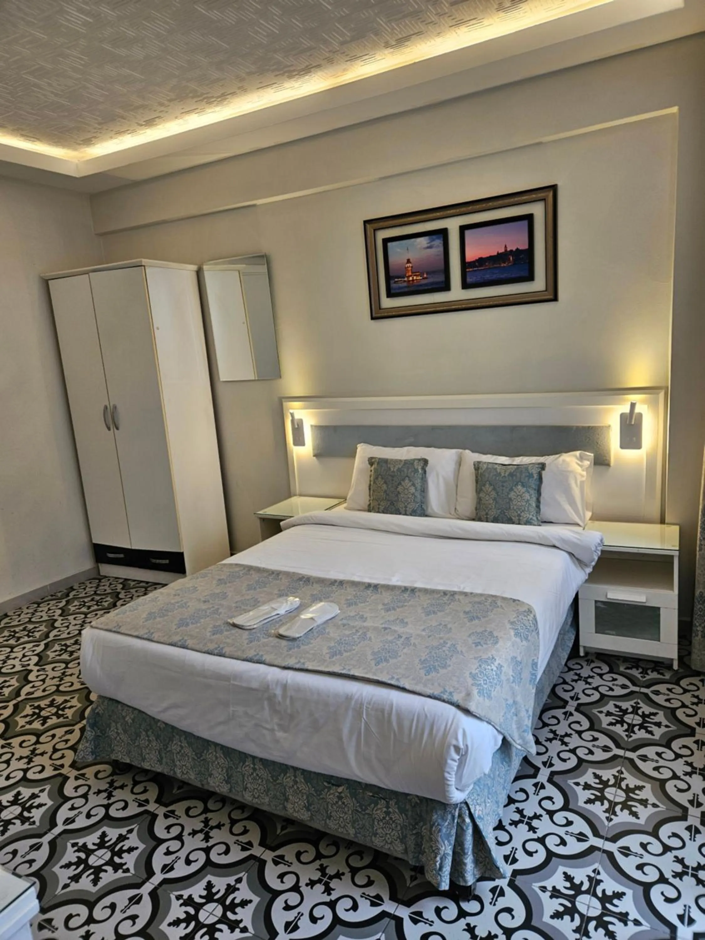 Bed in Lemon Residence