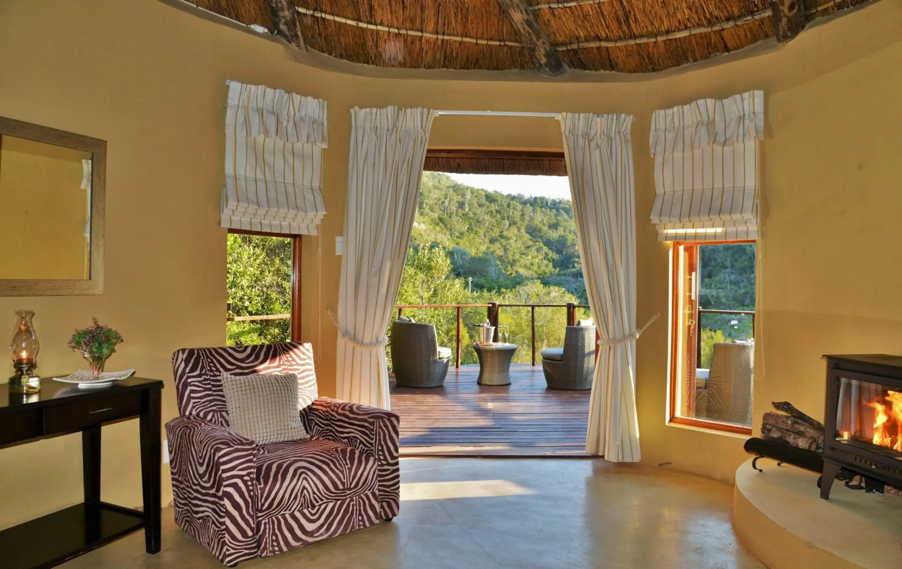 Suite - single occupancy - Bush Lodge in Sibuya Game Reserve and Lodge Suite - single occupancy - Bush Lodge in Sibuya Game Reserve and Lodge