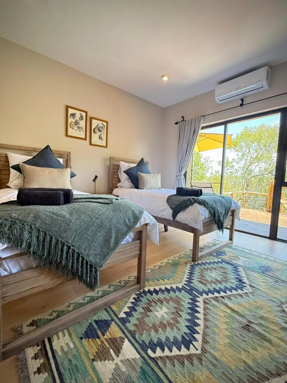Bed in Sibuya Game Reserve and Lodge