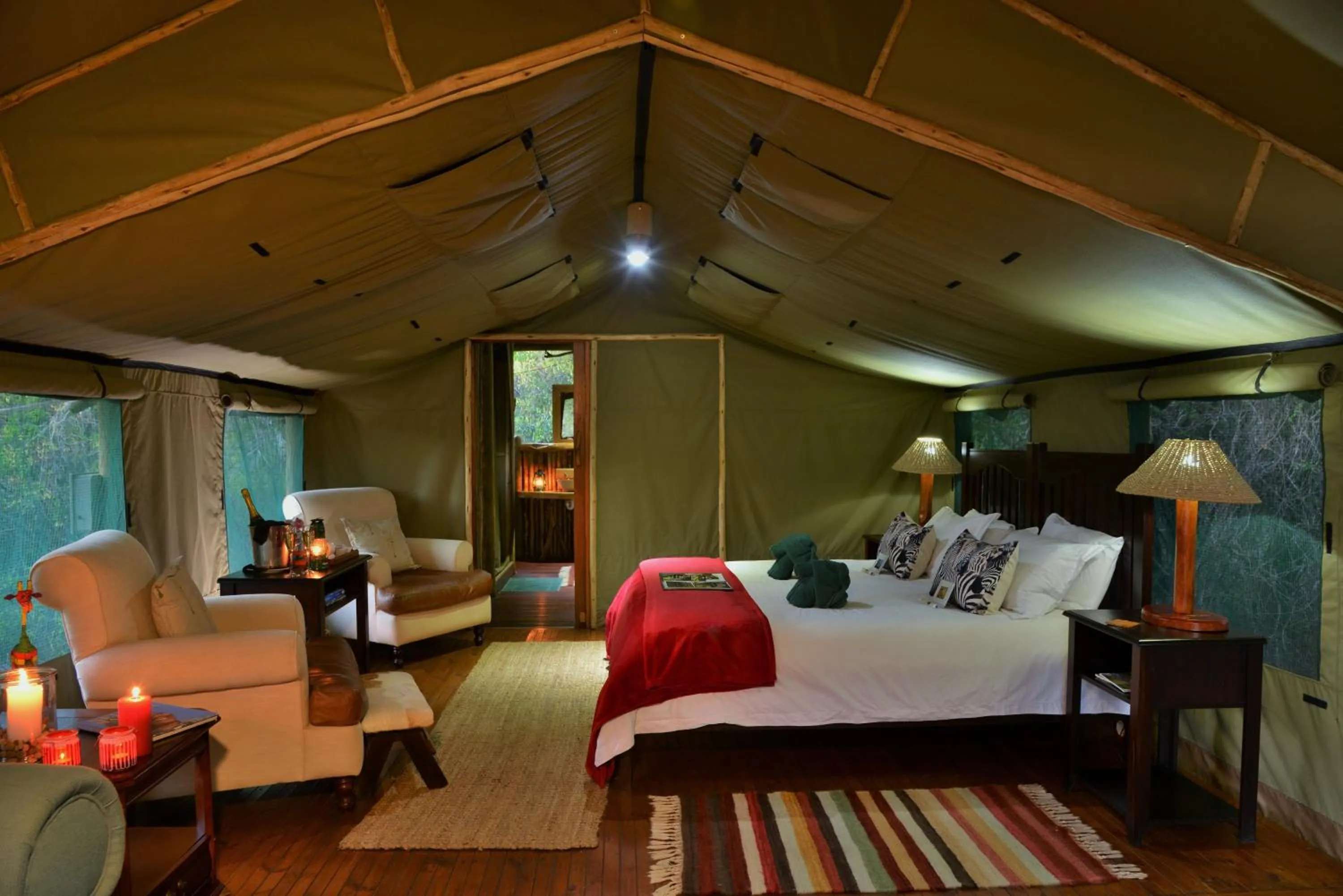 Photo of the whole room, Bed in Sibuya Game Reserve and Lodge