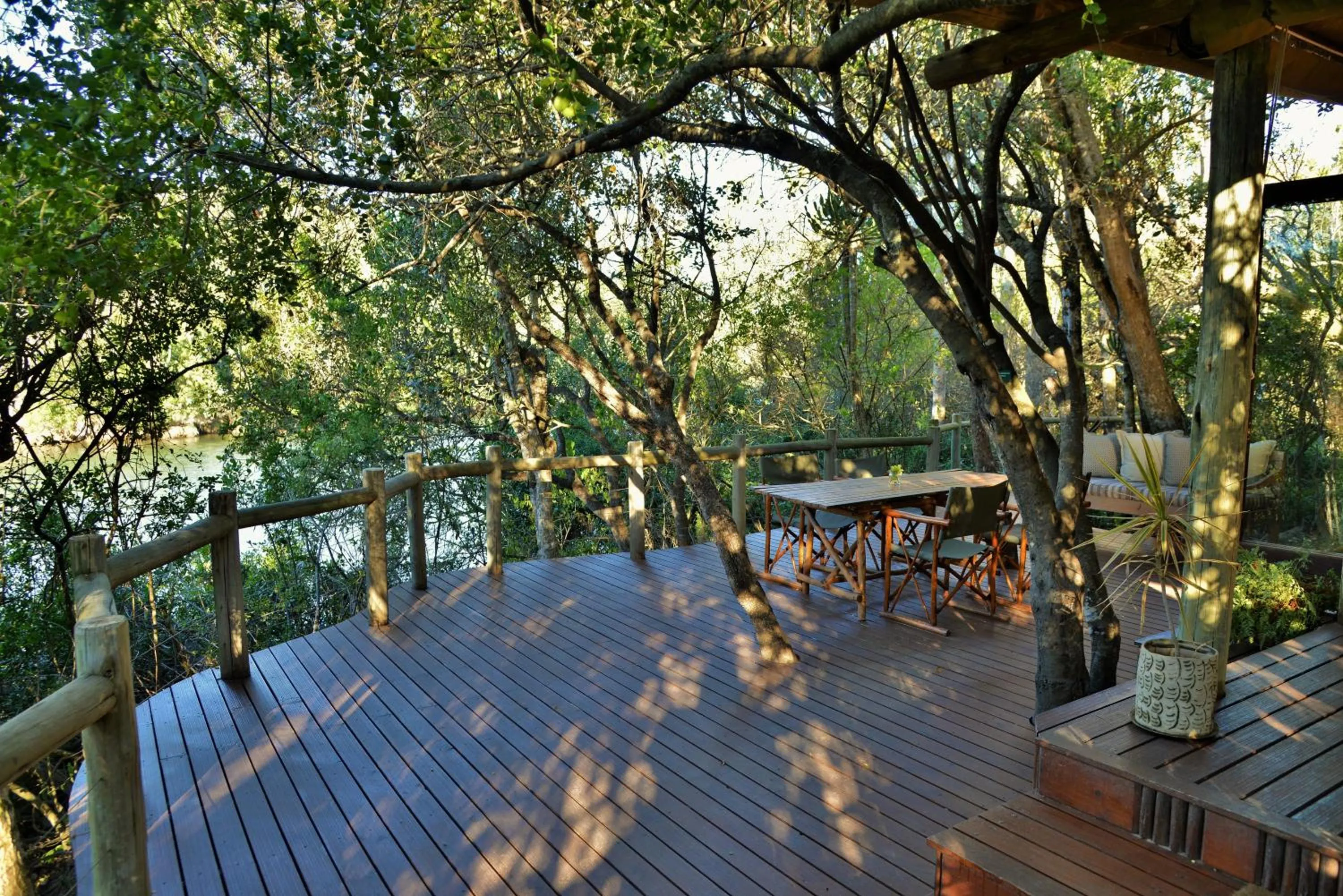Balcony/Terrace in Sibuya Game Reserve and Lodge