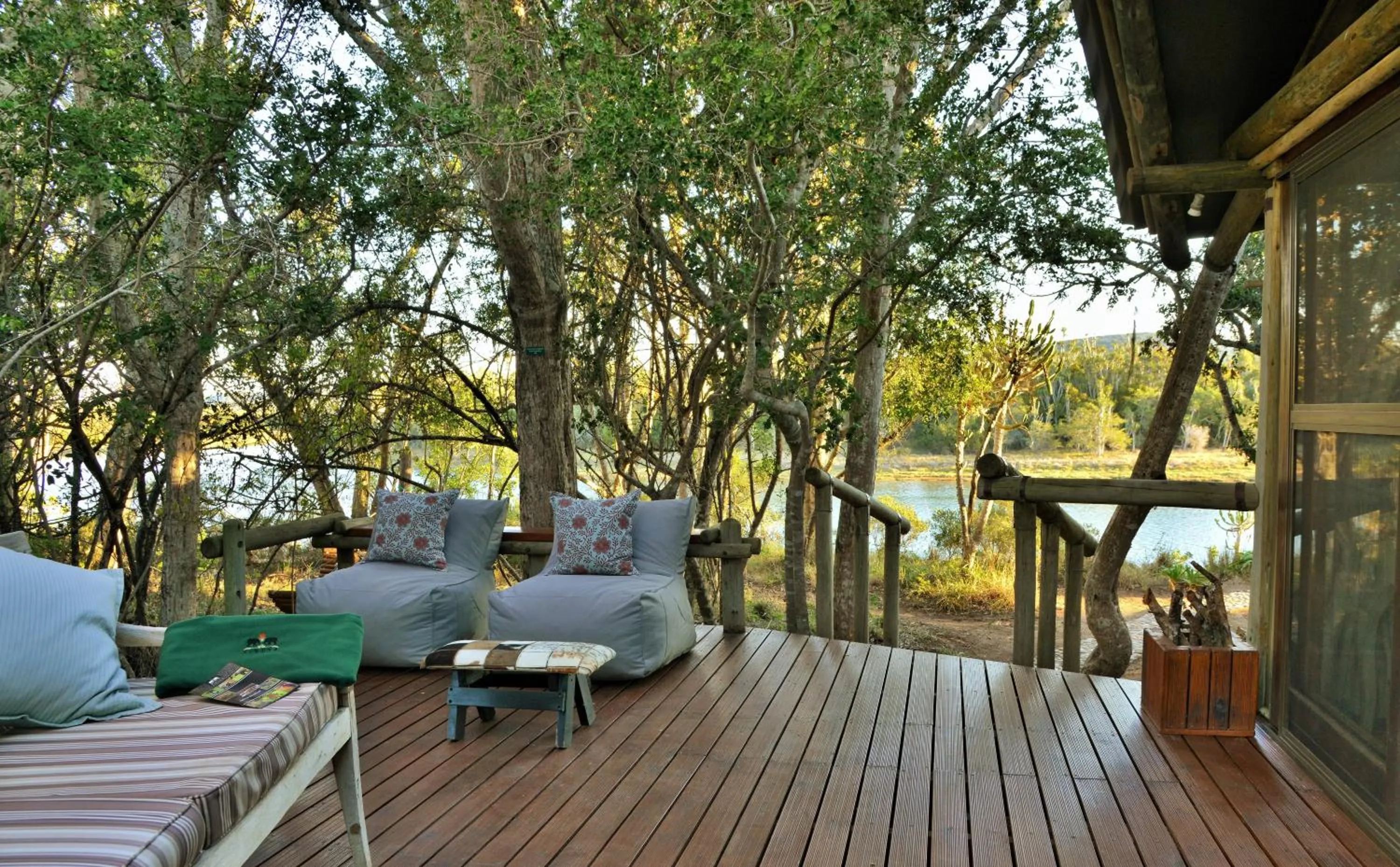 Balcony/Terrace in Sibuya Game Reserve and Lodge