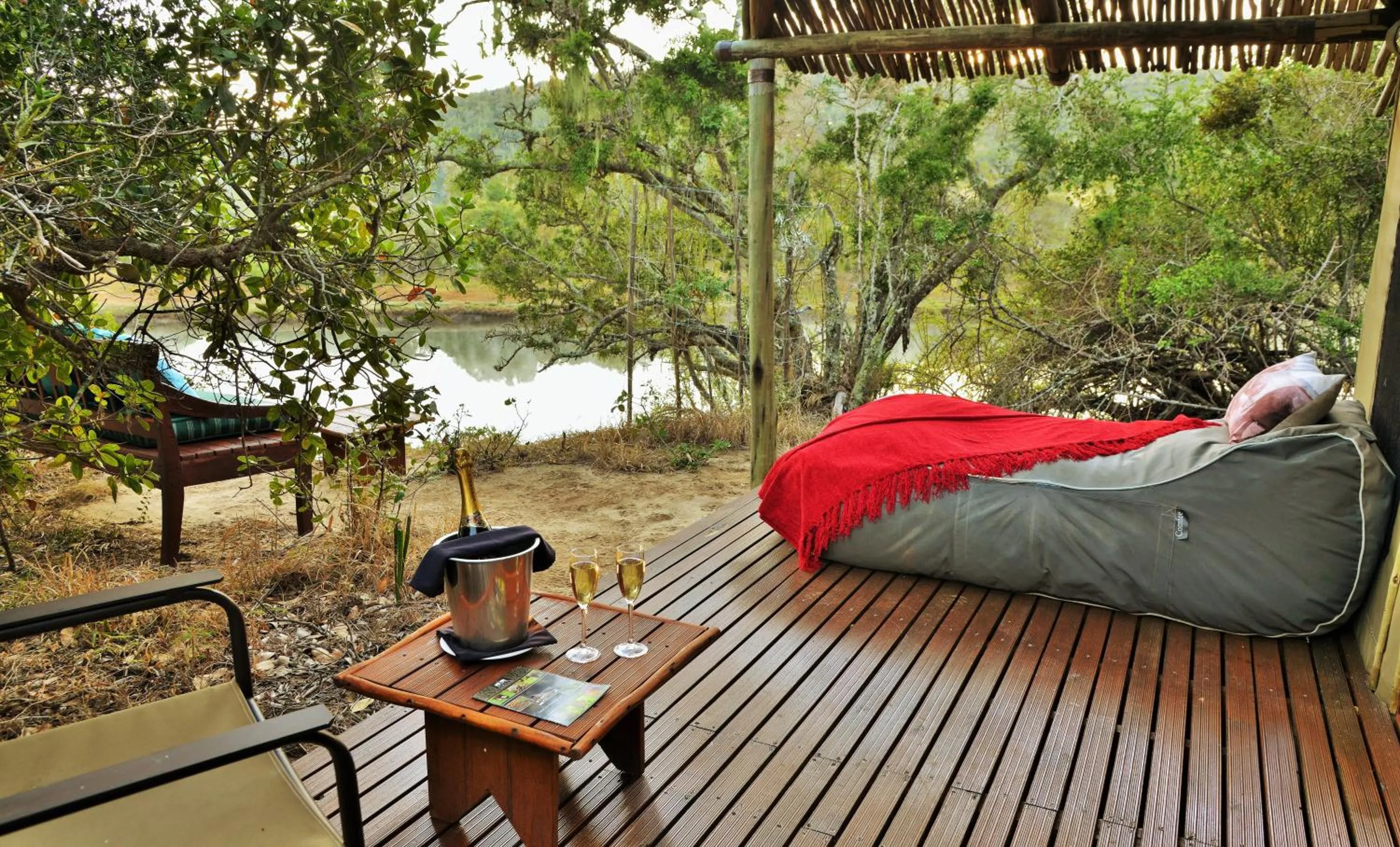Balcony/Terrace in Sibuya Game Reserve and Lodge
