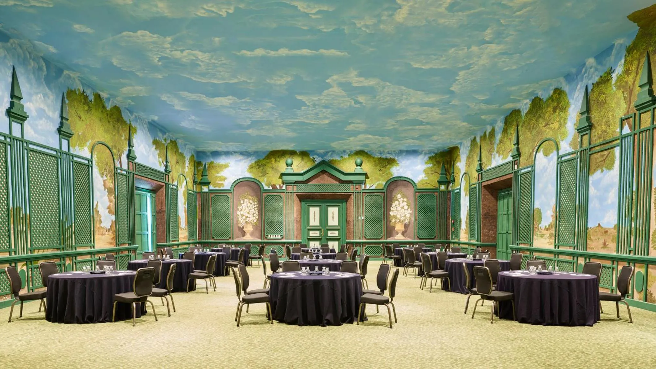 Meeting/conference room in Fiesta Americana Hacienda Galindo Resort & Spa