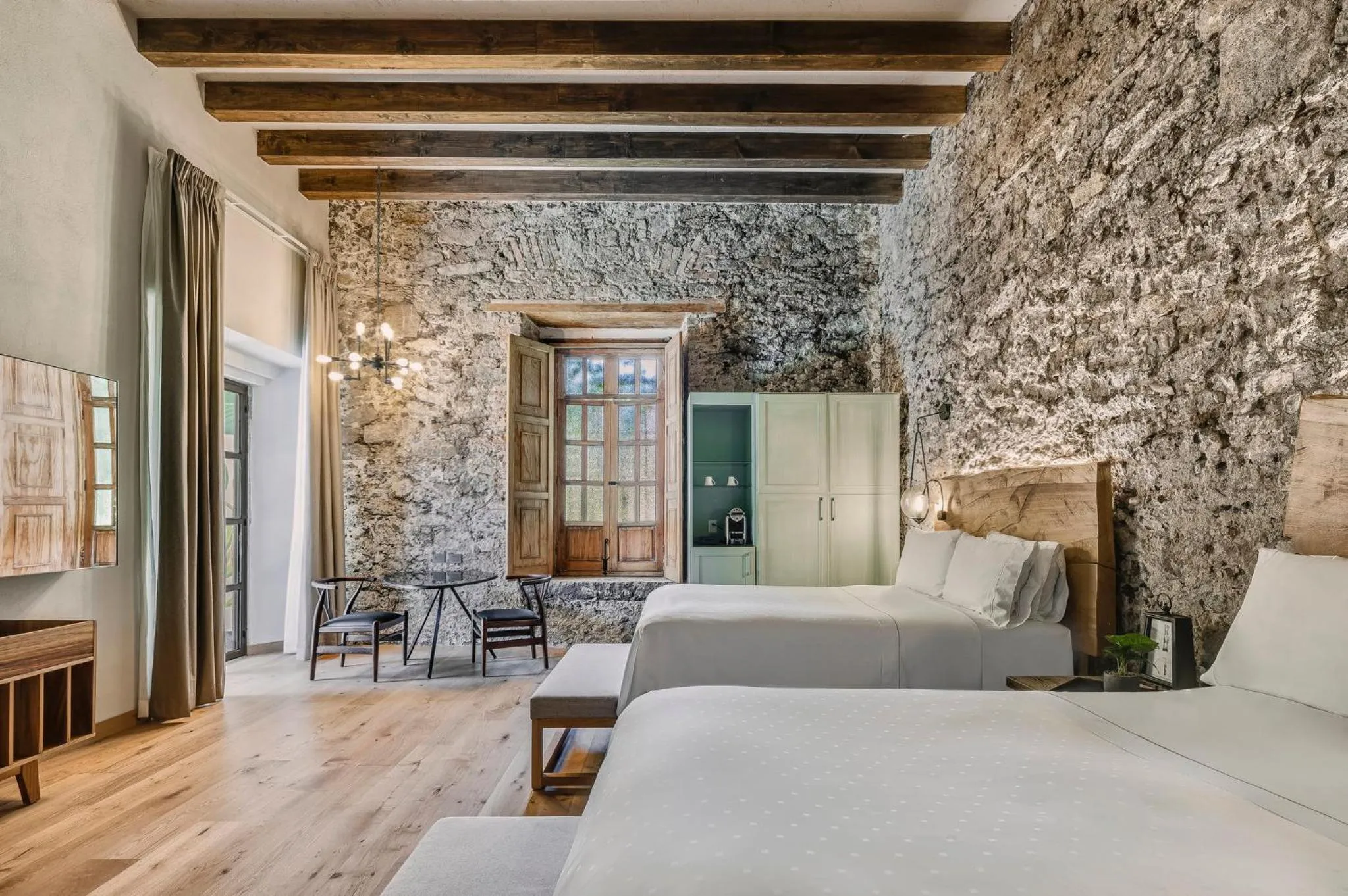 Photo of the whole room, Bed in Fiesta Americana Hacienda Galindo Resort & Spa