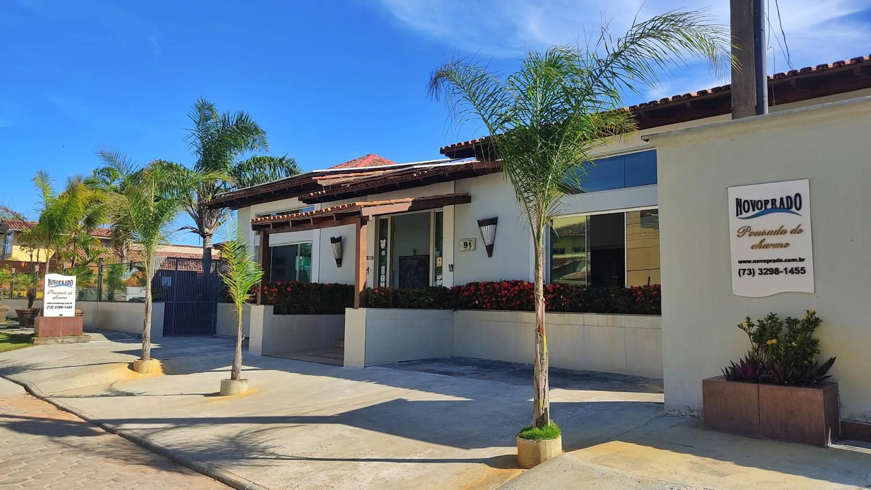 Facade/entrance in Pousada Novo Prado