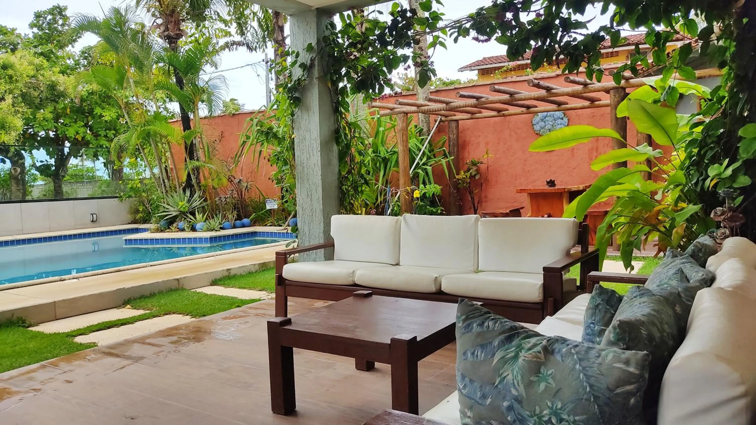 Pool view in Pousada Novo Prado