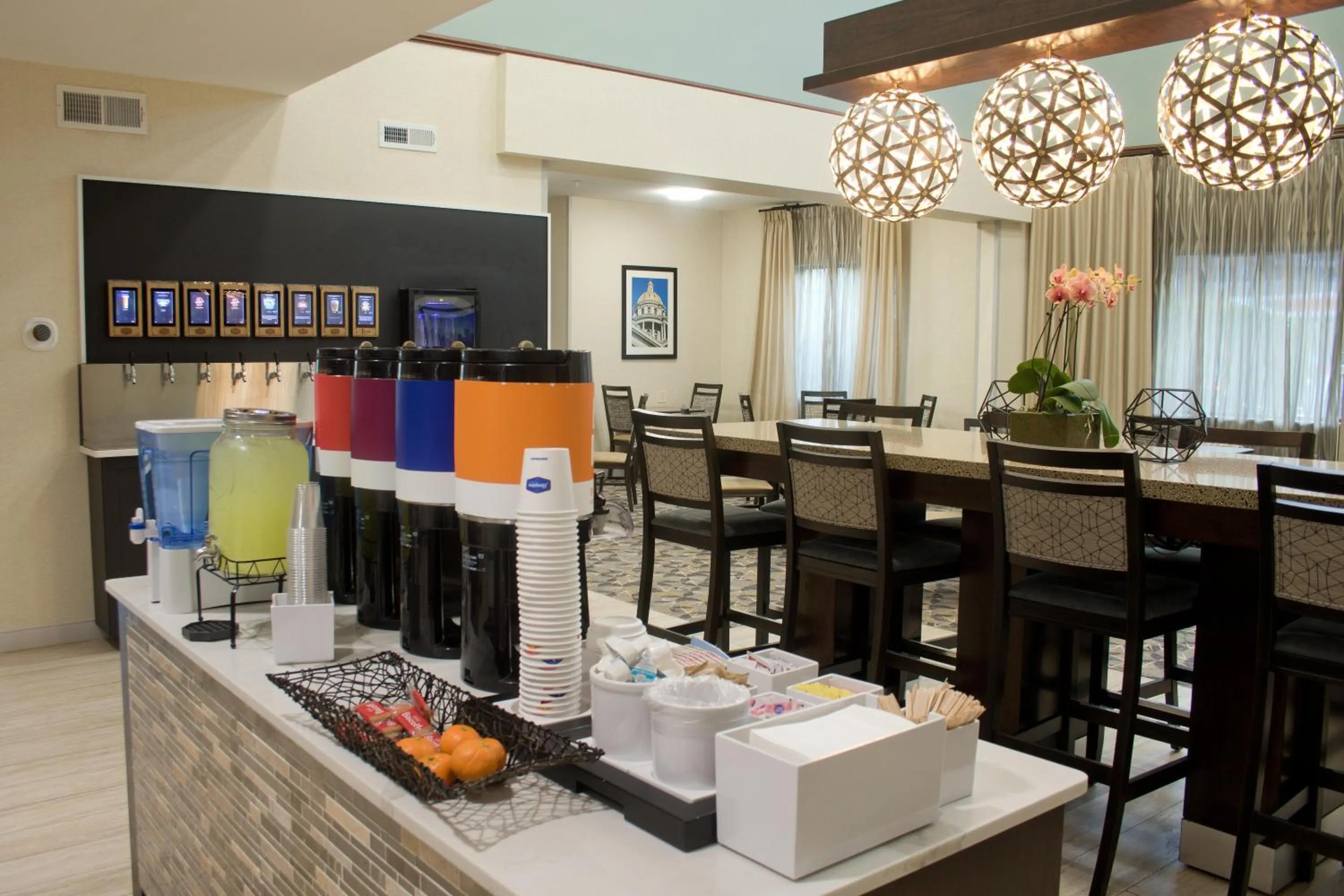 Lobby or reception in Hampton Inn & Suites Denver-Speer Boulevard