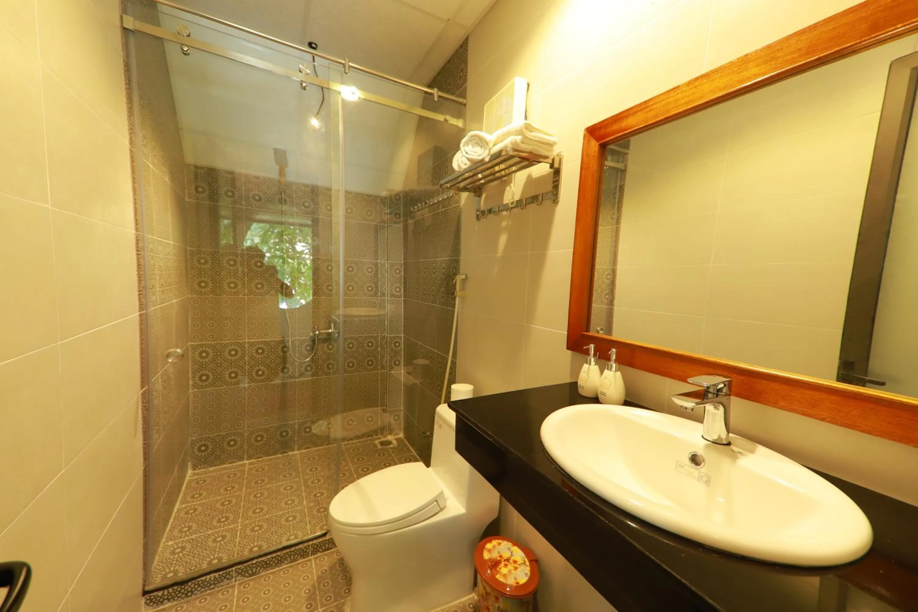 Bathroom in Tropical Valley Homestay - Villas