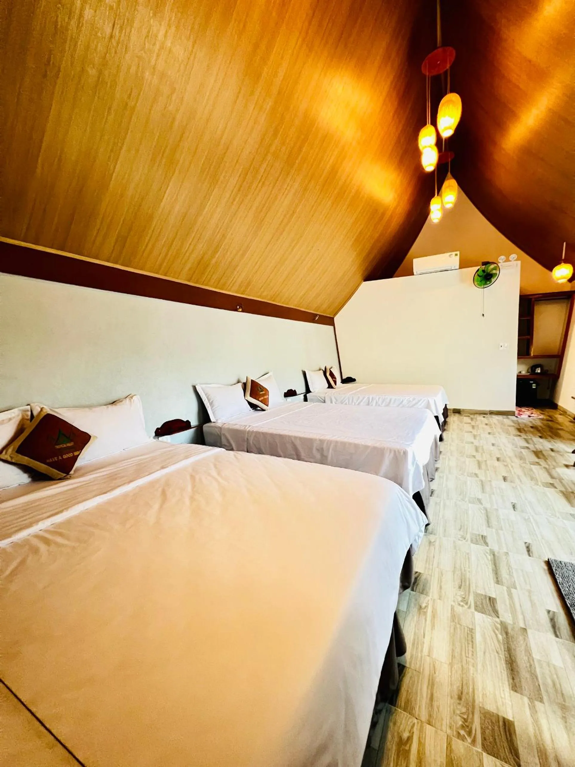 Bed in Tropical Valley Homestay - Villas