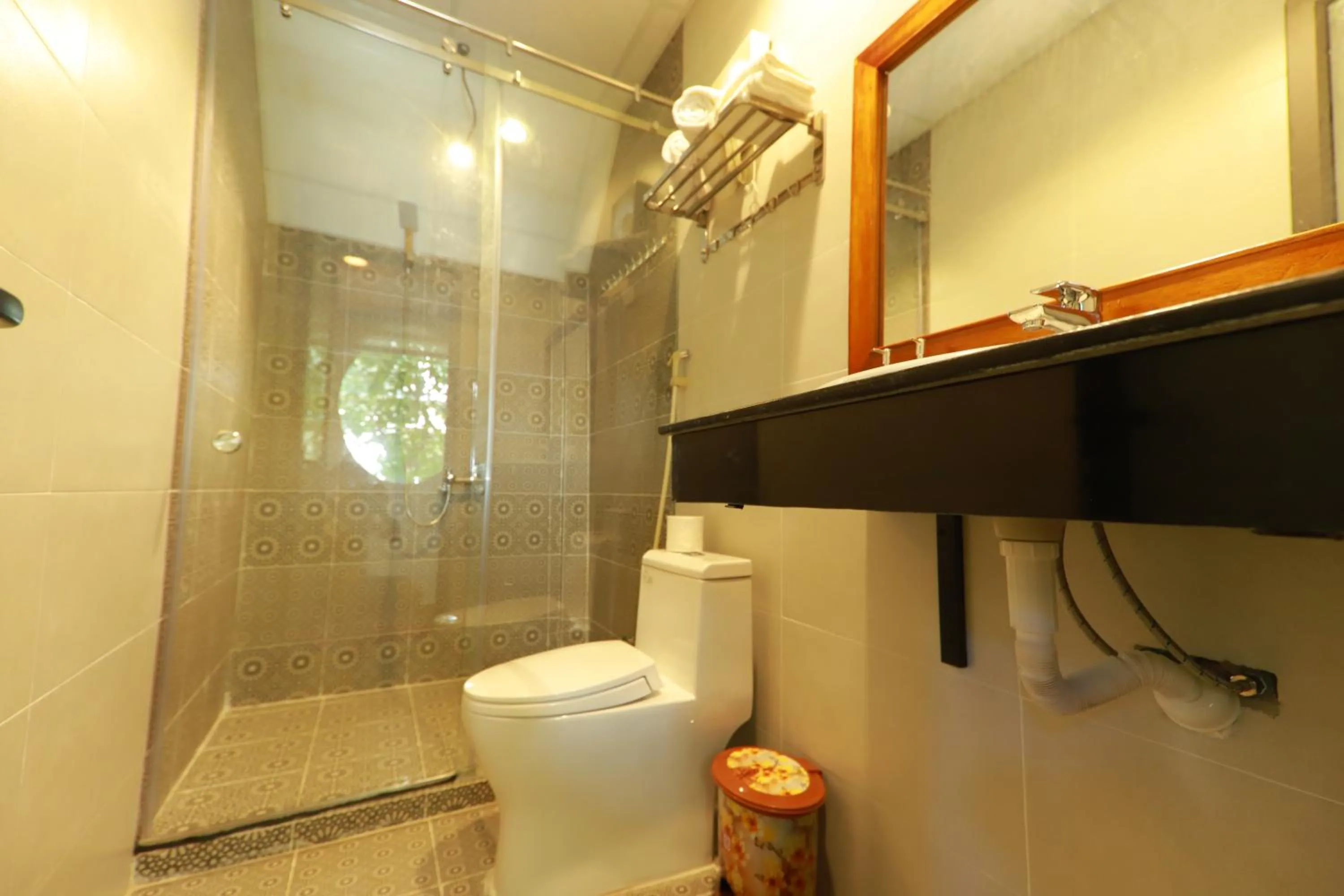 Bathroom in Tropical Valley Homestay - Villas