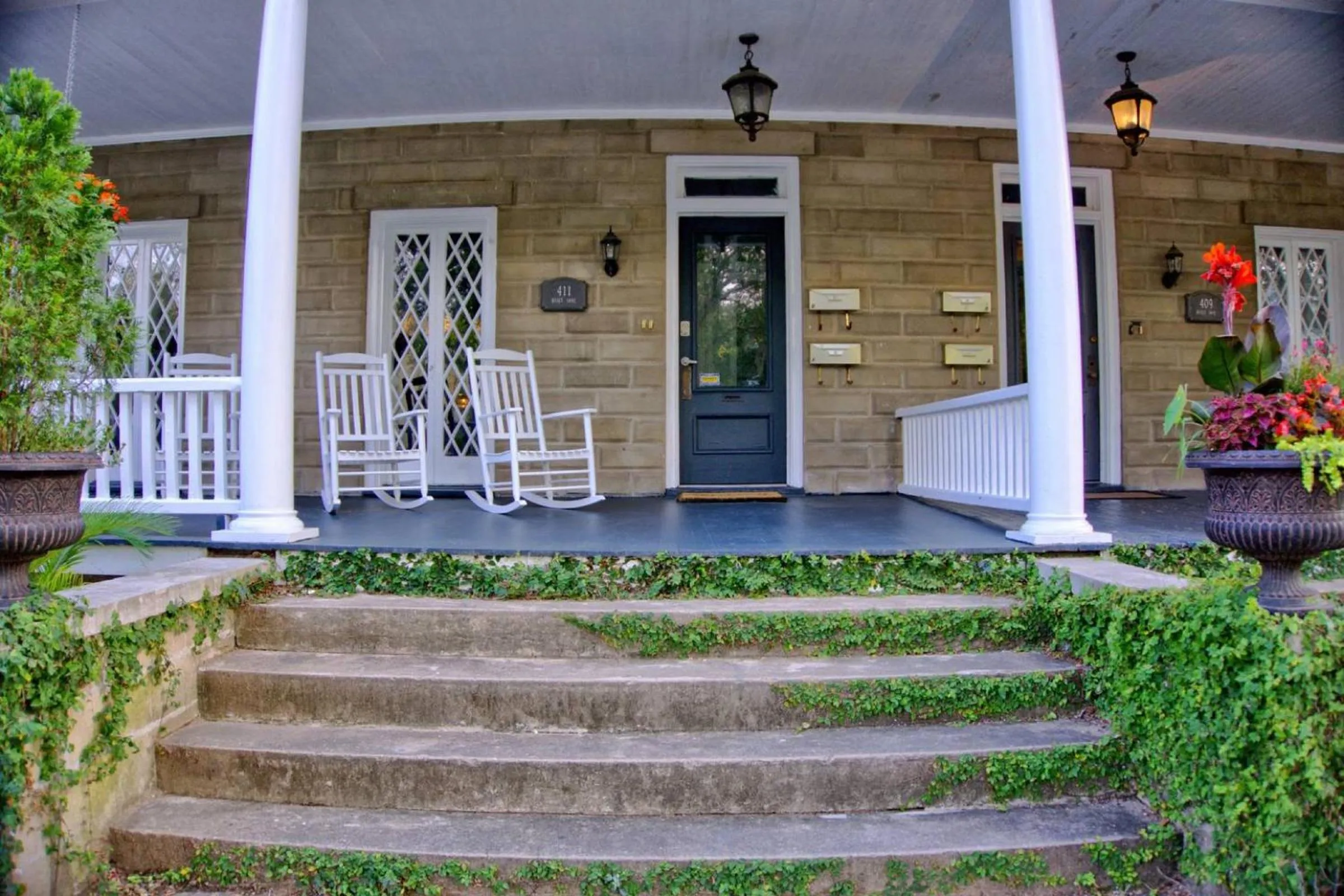 Patio in Beautiful 6 Bed, 5 Bath Historic Savannah Home