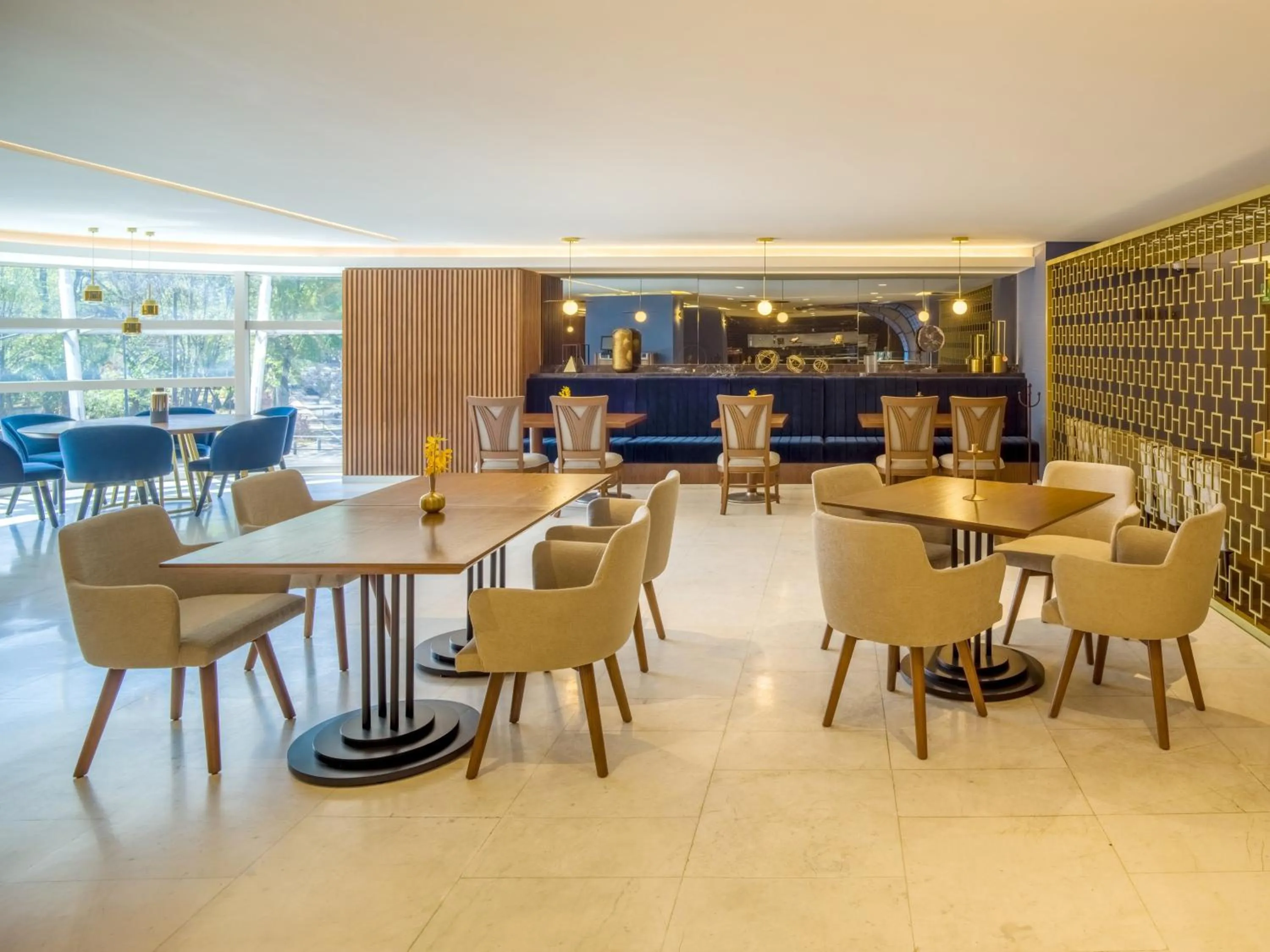 Restaurant/places to eat in Grand Fiesta Americana Chapultepec