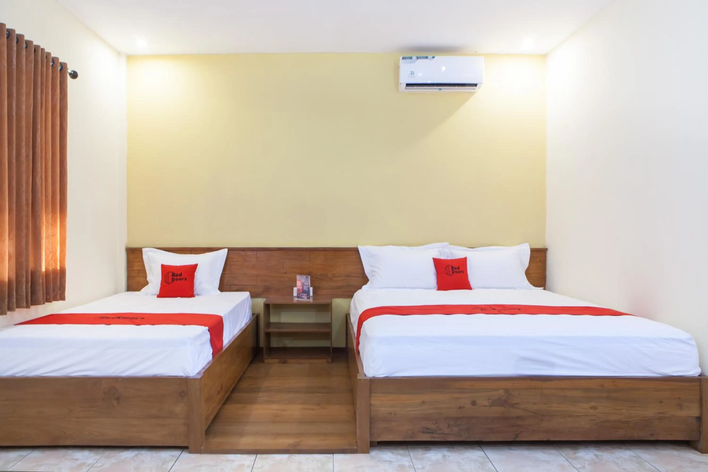 Bedroom, Bed in RedDoorz near Baluran National Park