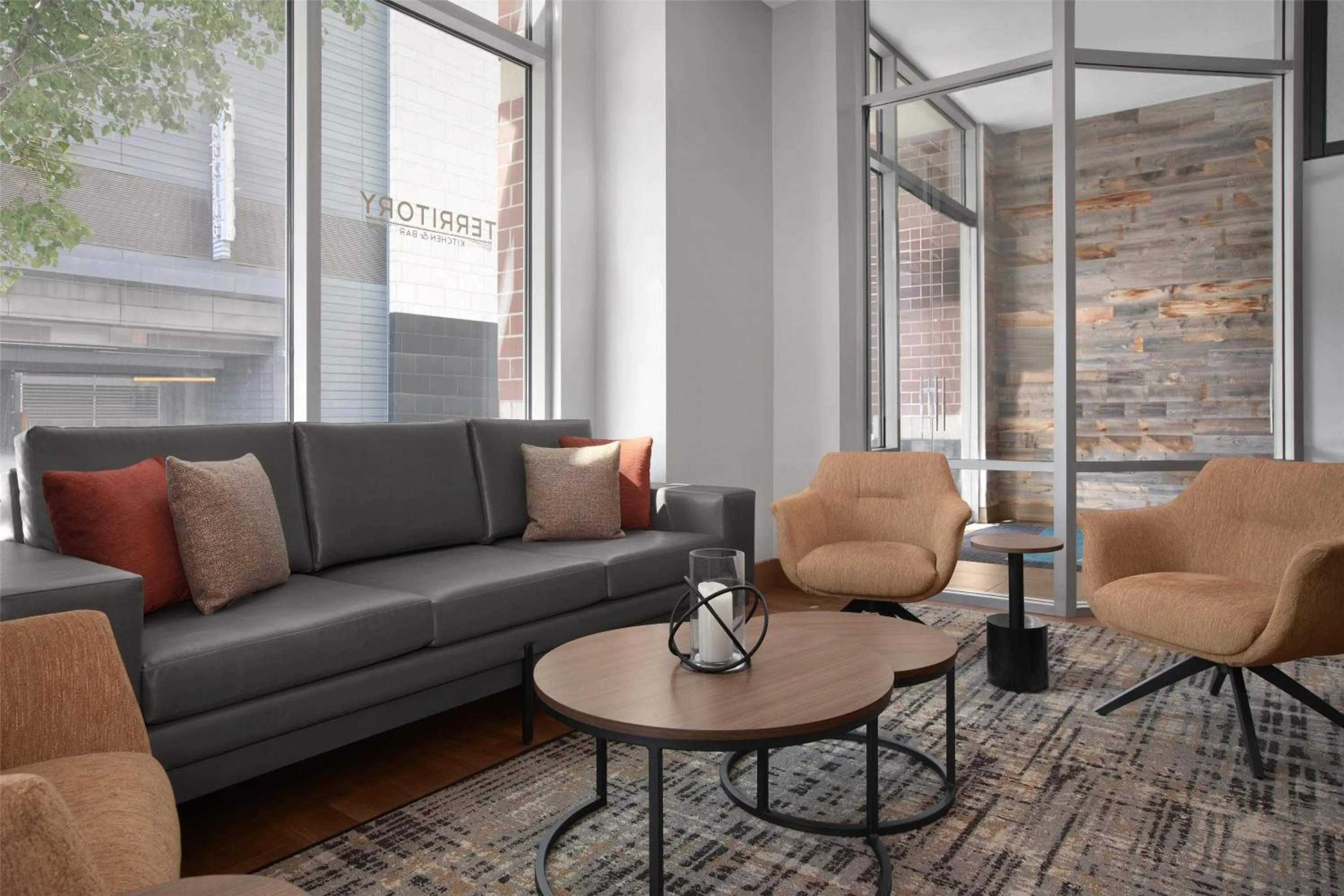 Lounge or bar in Hilton Garden Inn Denver Downtown