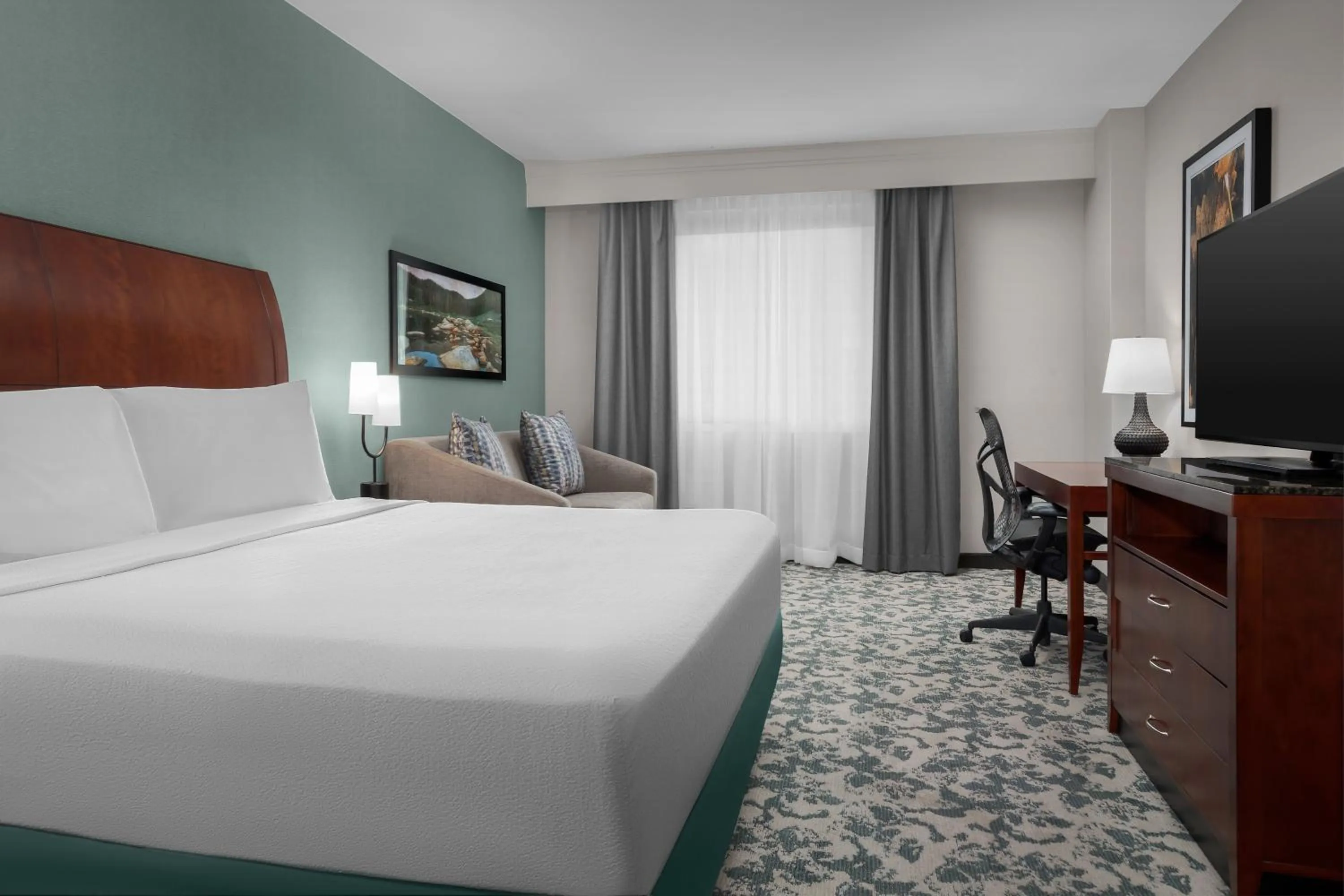 Bed in Hilton Garden Inn Denver Downtown