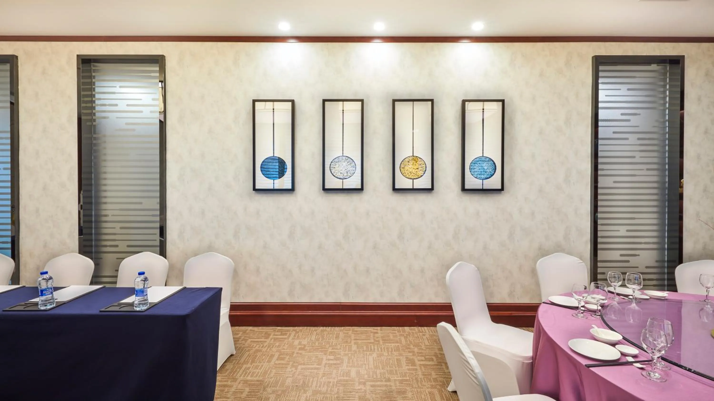 Restaurant/places to eat in SSAW Boutique Hotel Ningbo CBD - Family Friendly & Business Travel