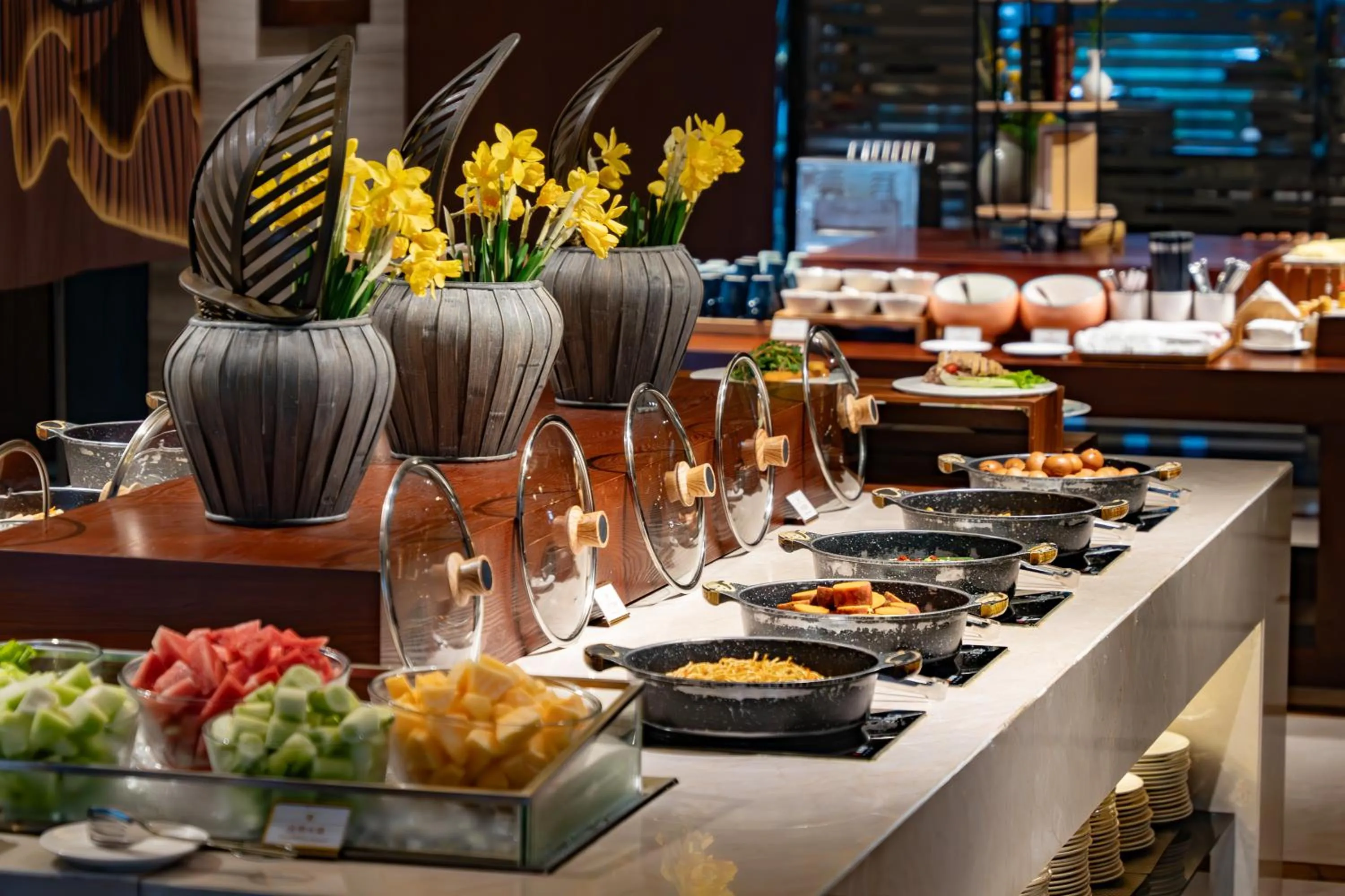 Breakfast in SSAW Boutique Hotel Ningbo CBD - Family Friendly & Business Travel