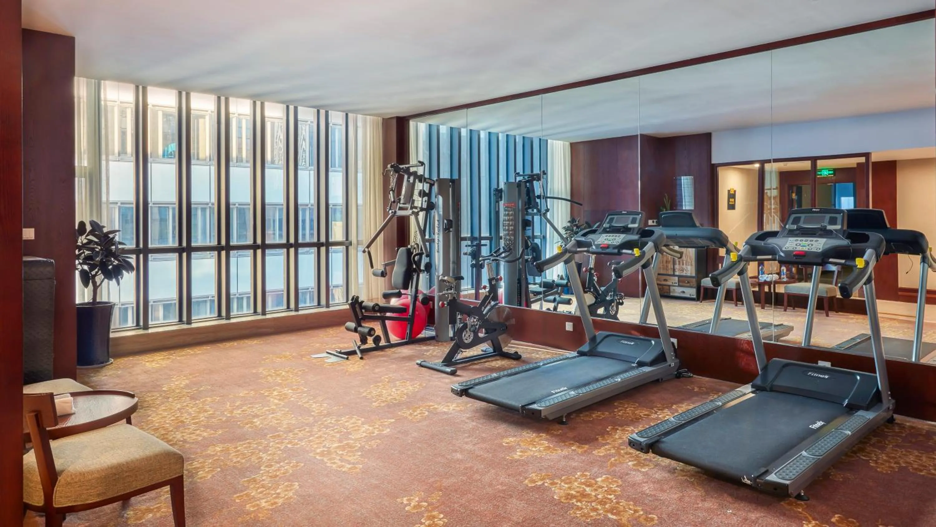 Fitness centre/facilities in SSAW Boutique Hotel Ningbo CBD - Family Friendly & Business Travel