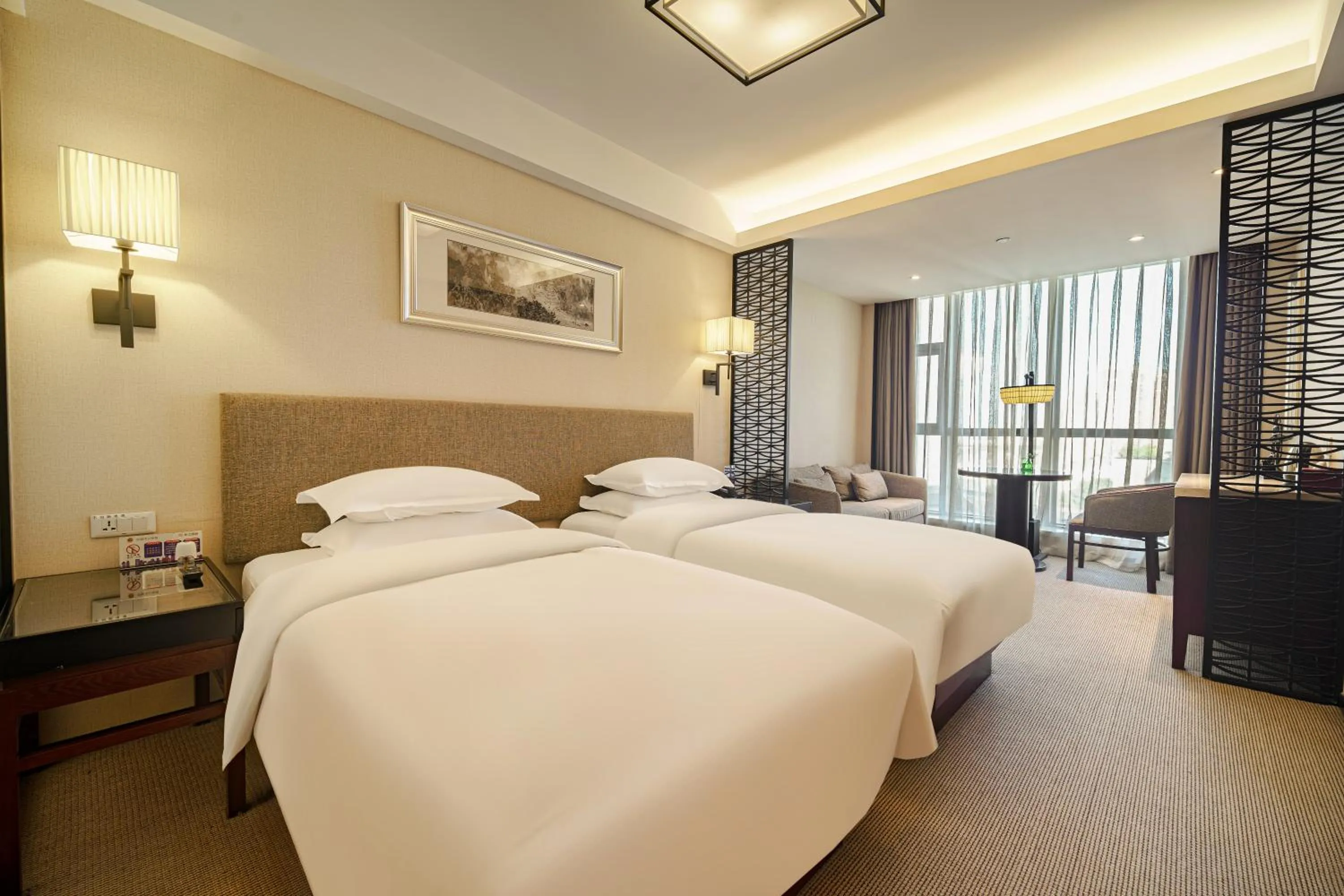 Bed in SSAW Boutique Hotel Ningbo CBD - Family Friendly & Business Travel
