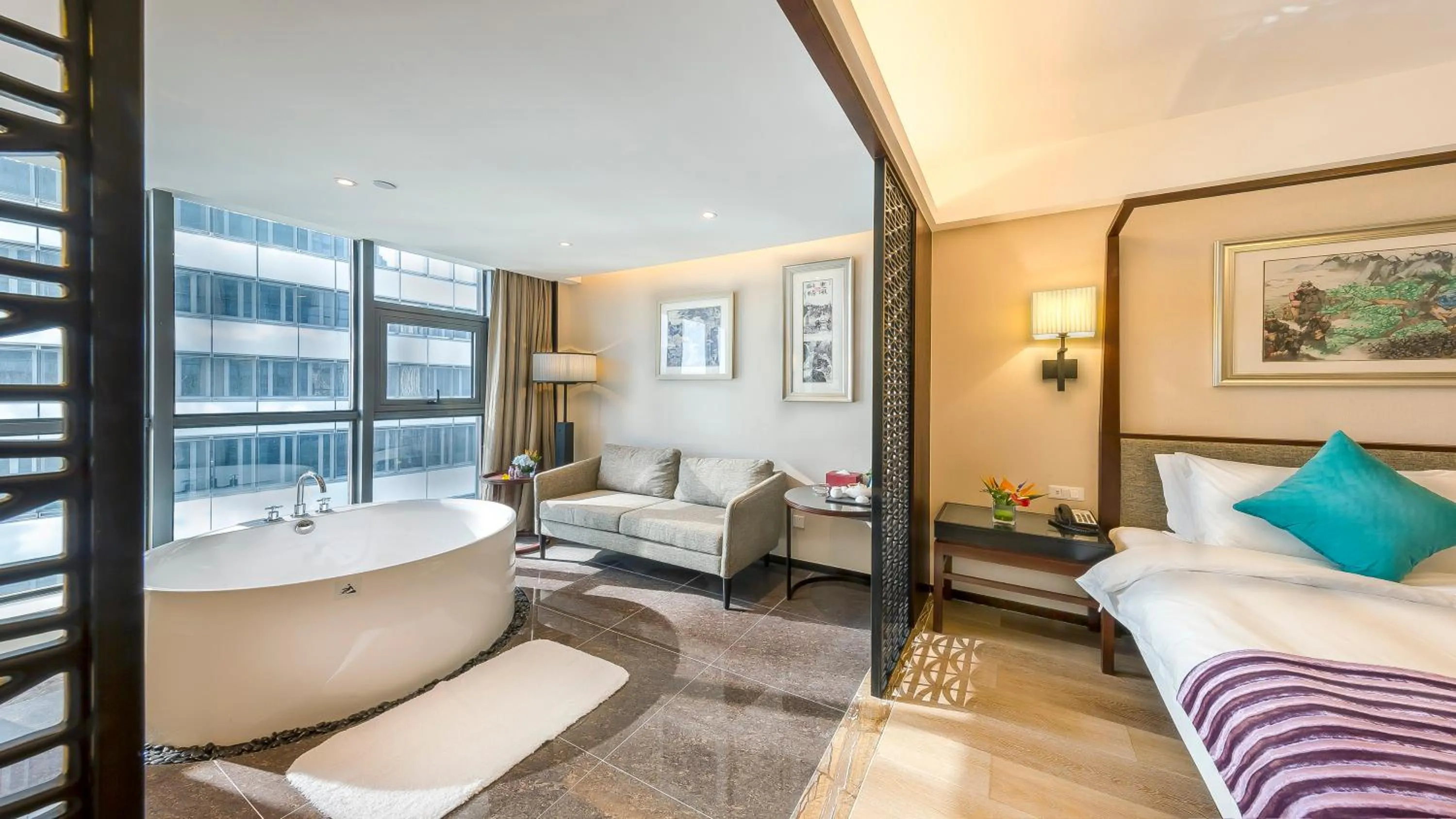 Photo of the whole room, Bed in SSAW Boutique Hotel Ningbo CBD - Family Friendly & Business Travel