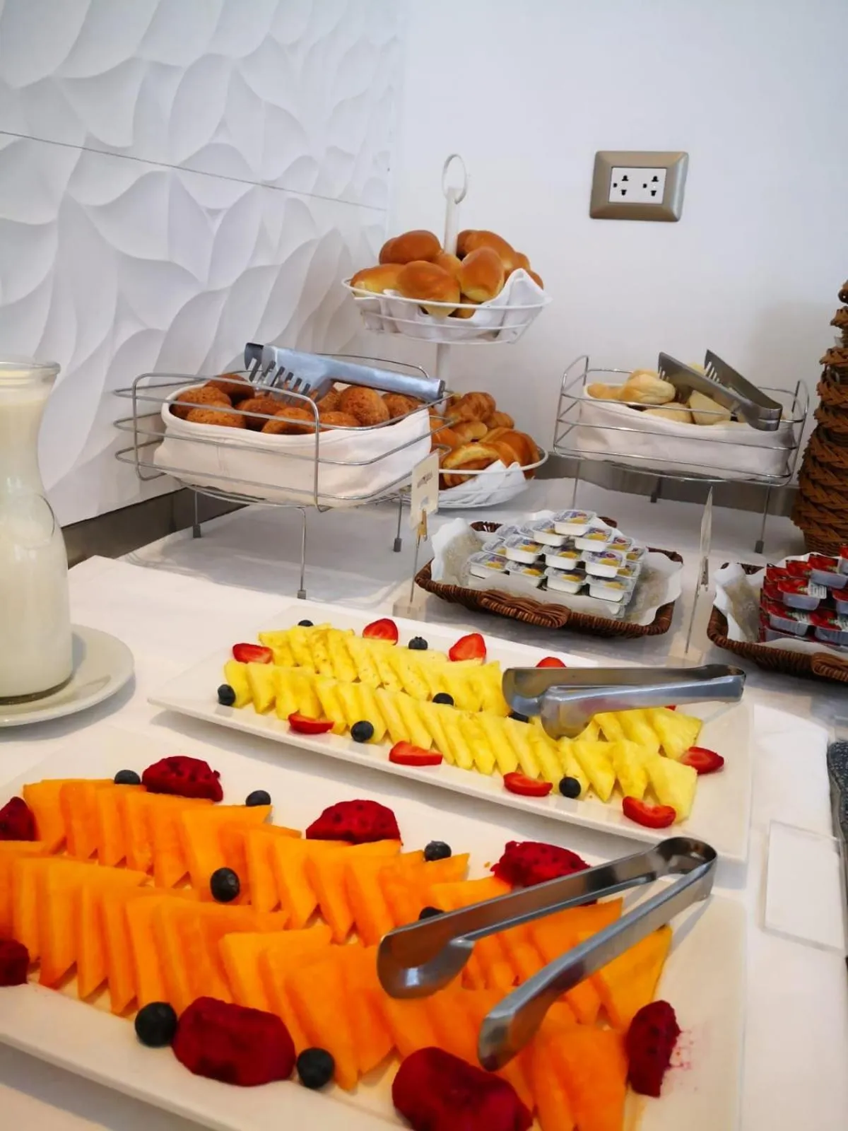 Food in Hotel Las Lomas