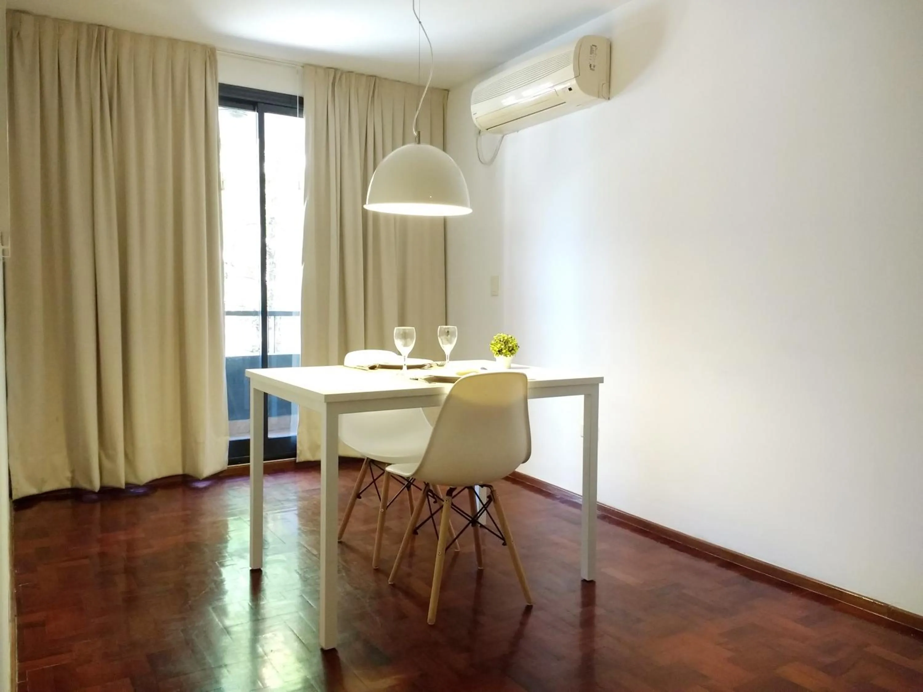 Dining area in Departamentos Lugar