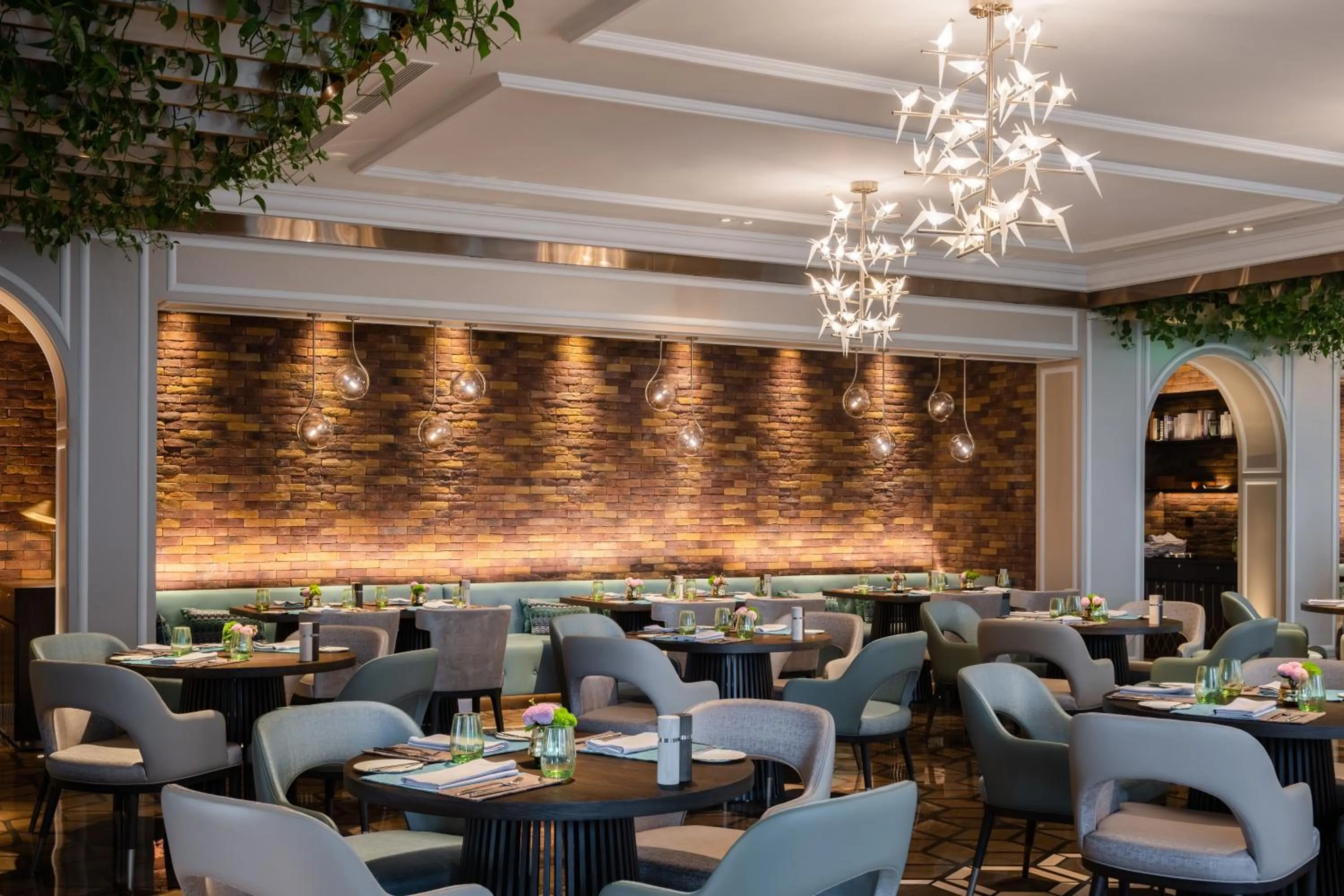 Restaurant/places to eat in Jumeirah Living Guangzhou