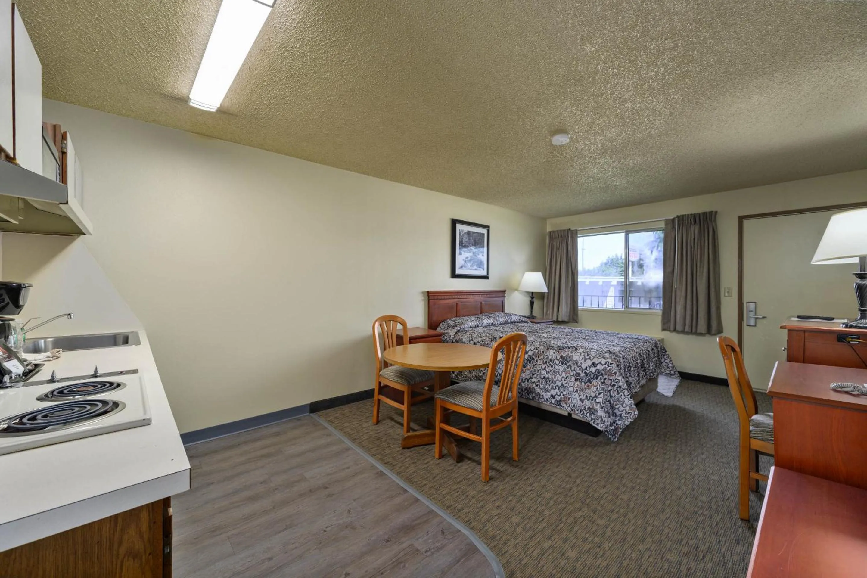 Photo of the whole room, Bed in Cocusa Motel
