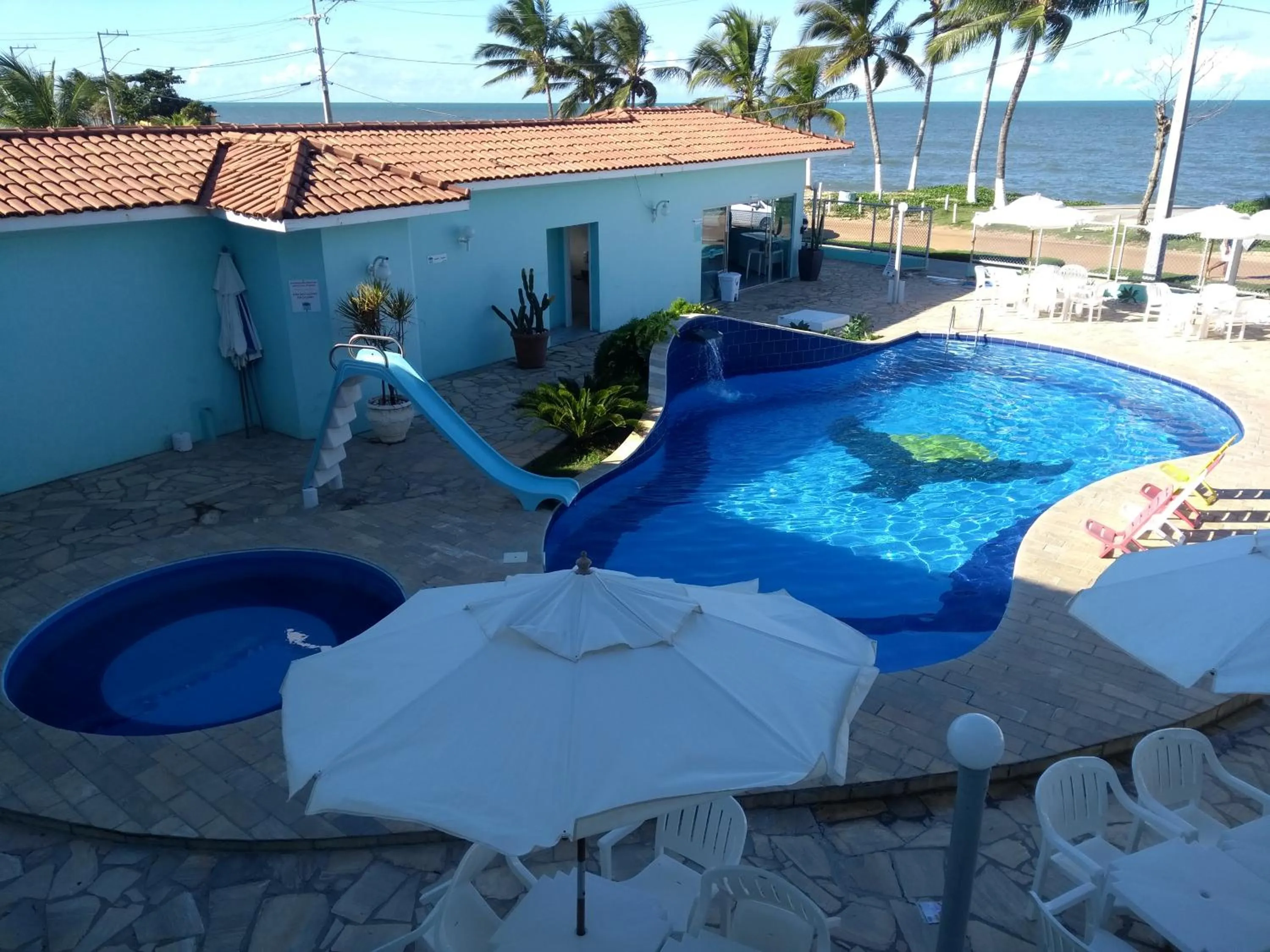 Pool view in Hotel Paraiso Tropical