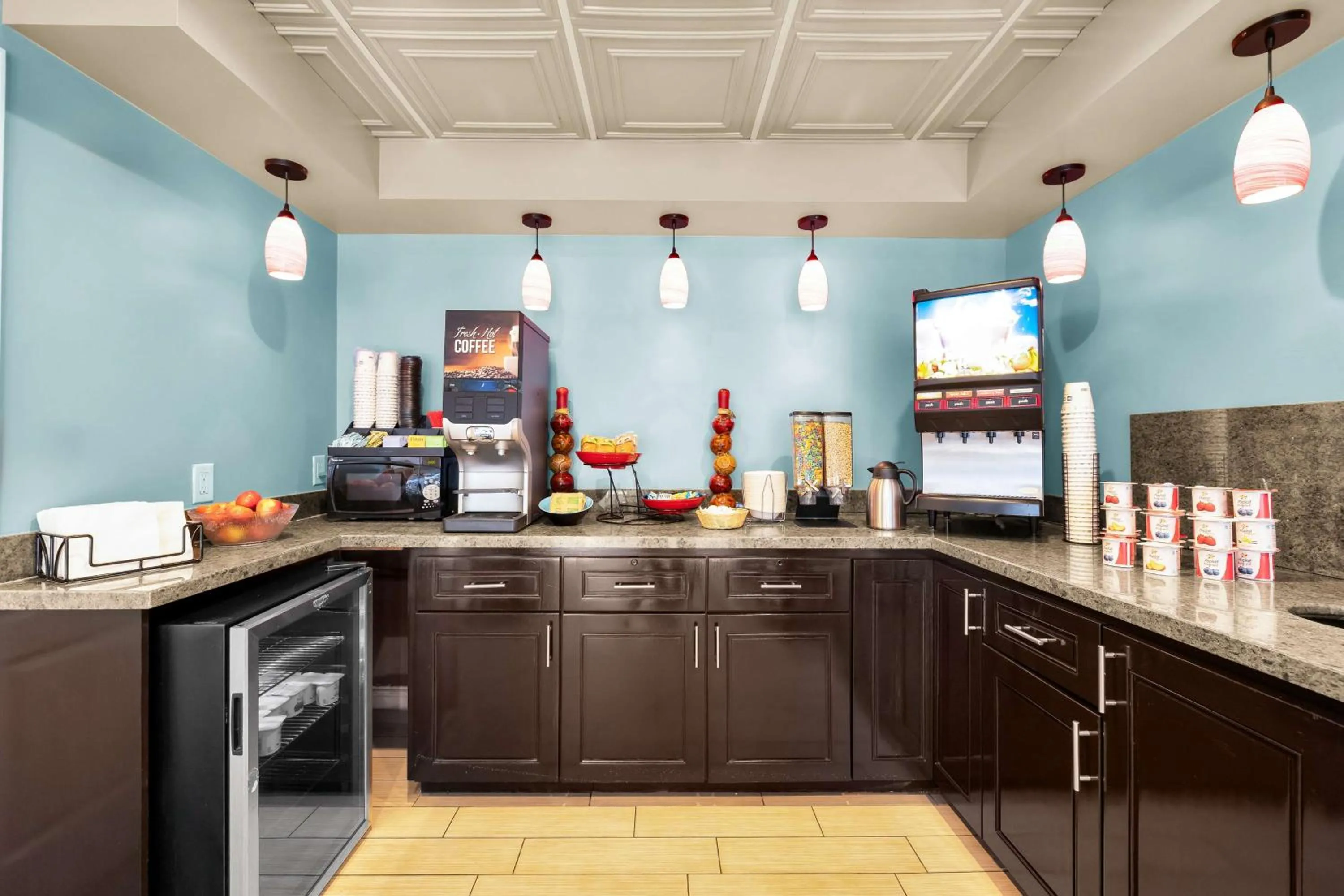 Breakfast in SureStay by Best Western San Francisco Marina District