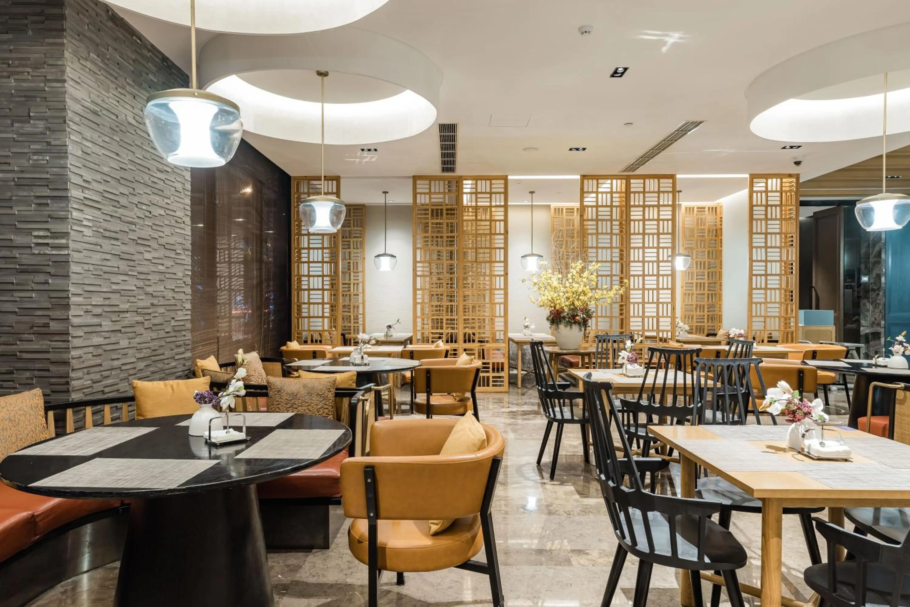 Yun He Ye Bo Hotel (Shanghai International Tourist Resort Wild Animal Park)