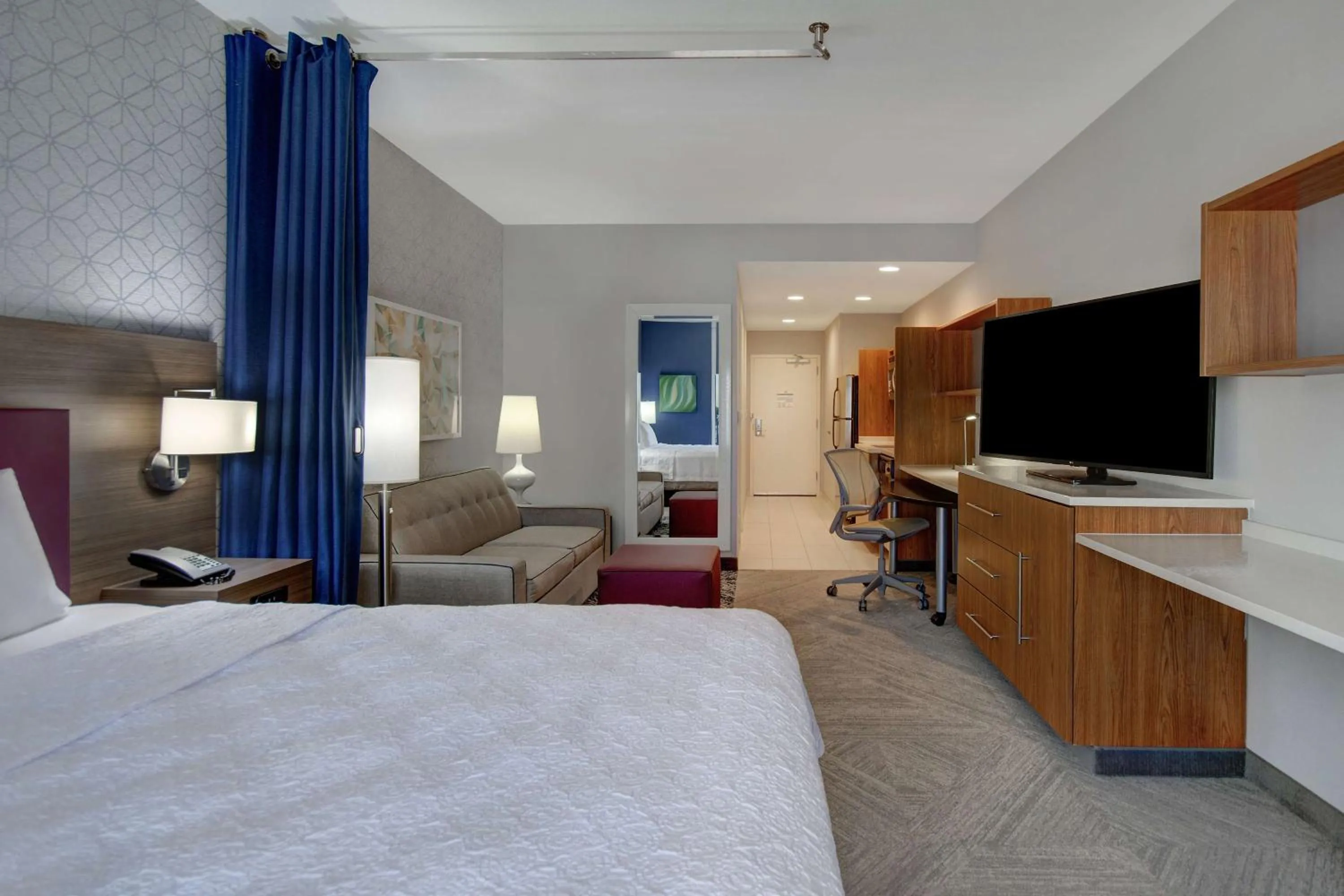 Bedroom, Bed in Home2 Suites Dallas-Frisco