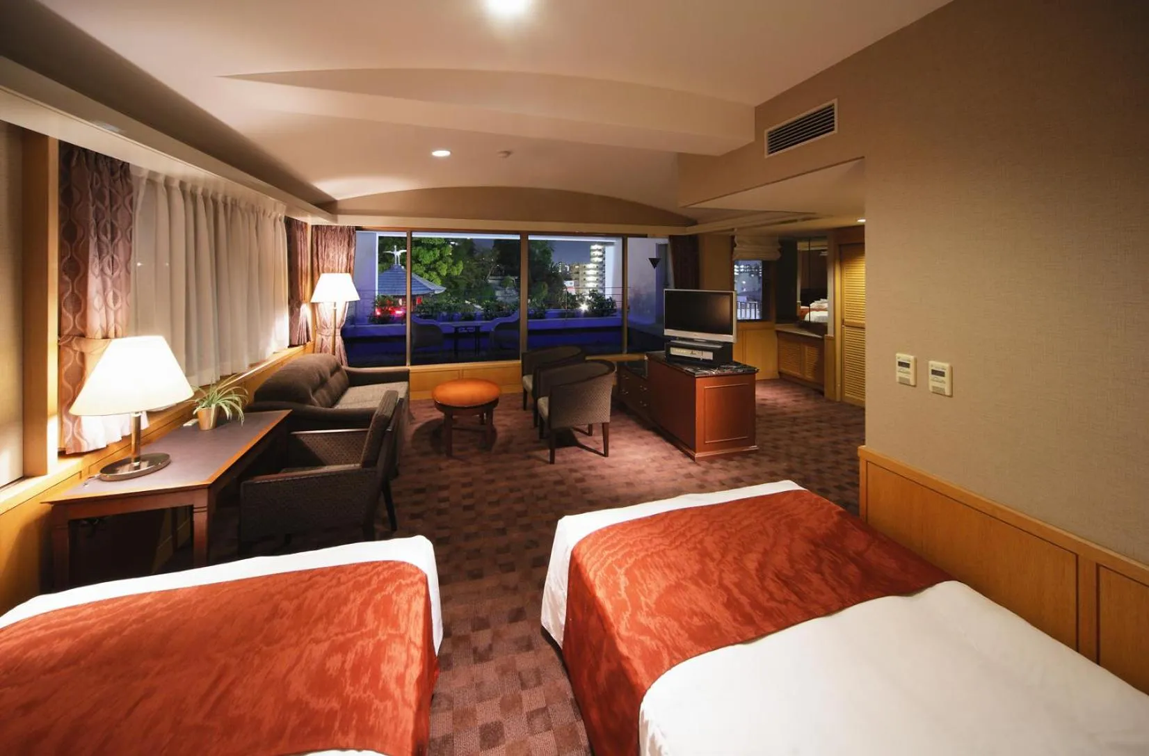 Night, Bed in Hotel Patio Dogo