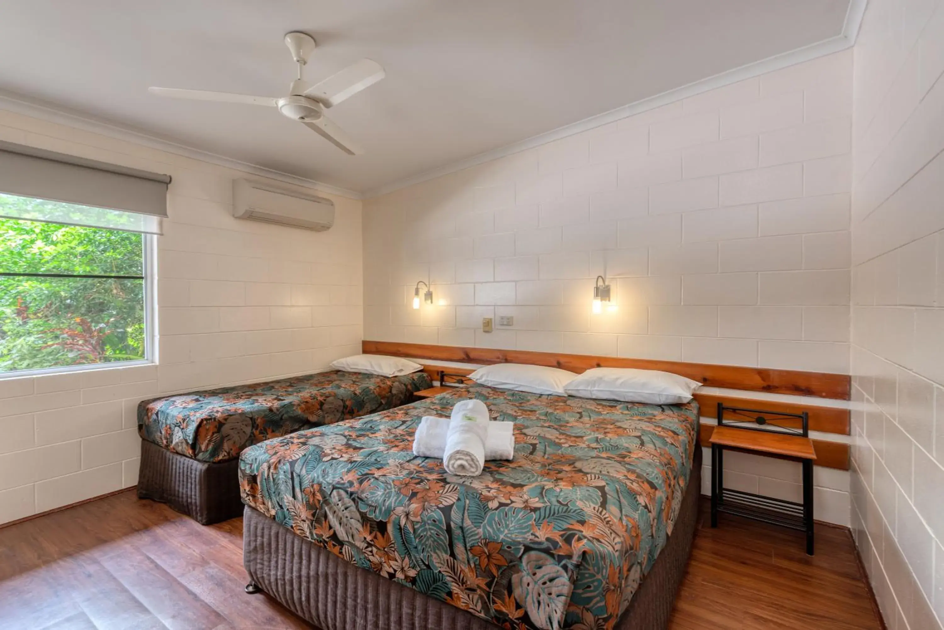 Triple Room in Demi View Motel Triple Room in Demi View Motel